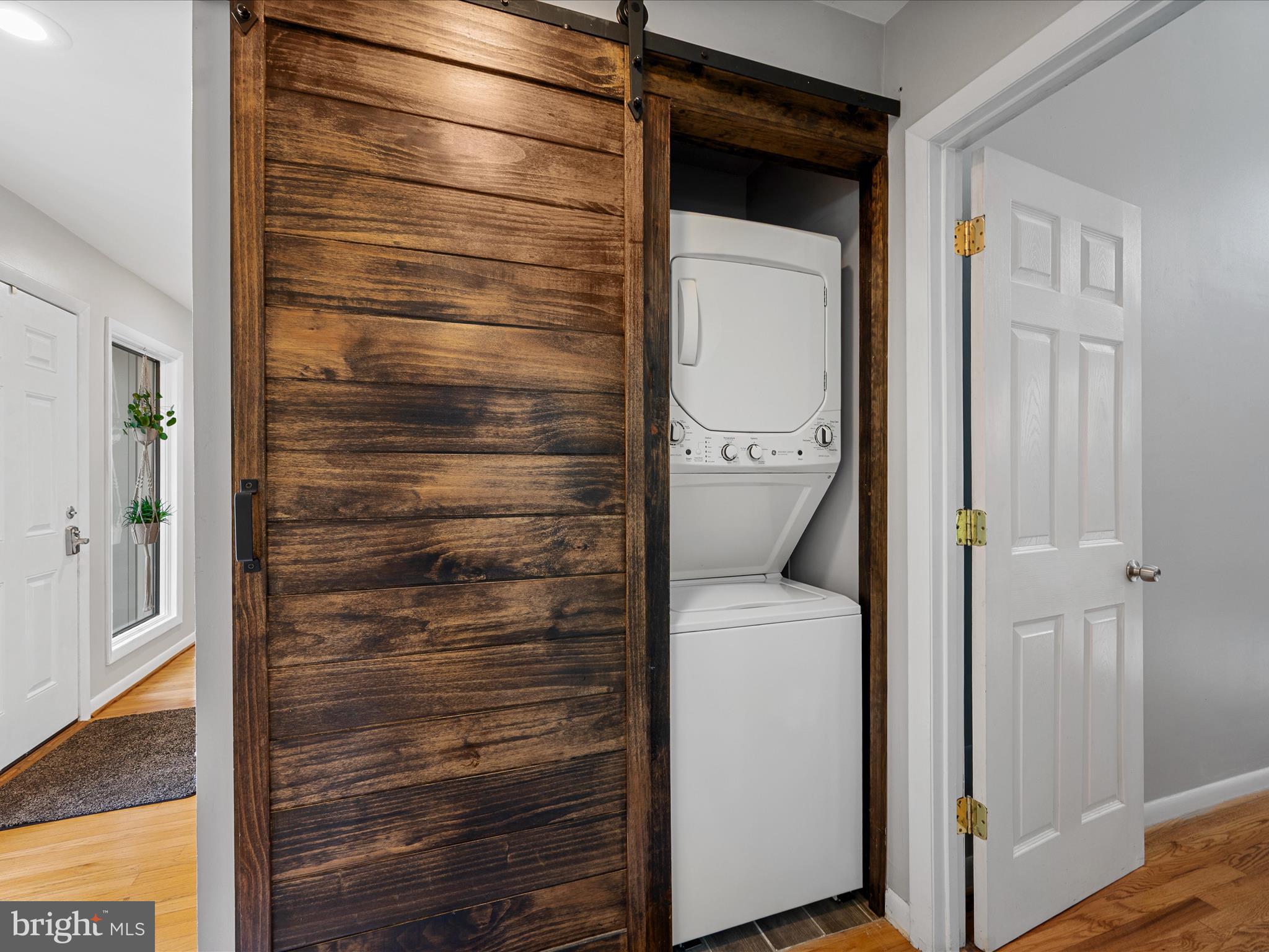 LAKE HOLIDAY ESTATES - Residential