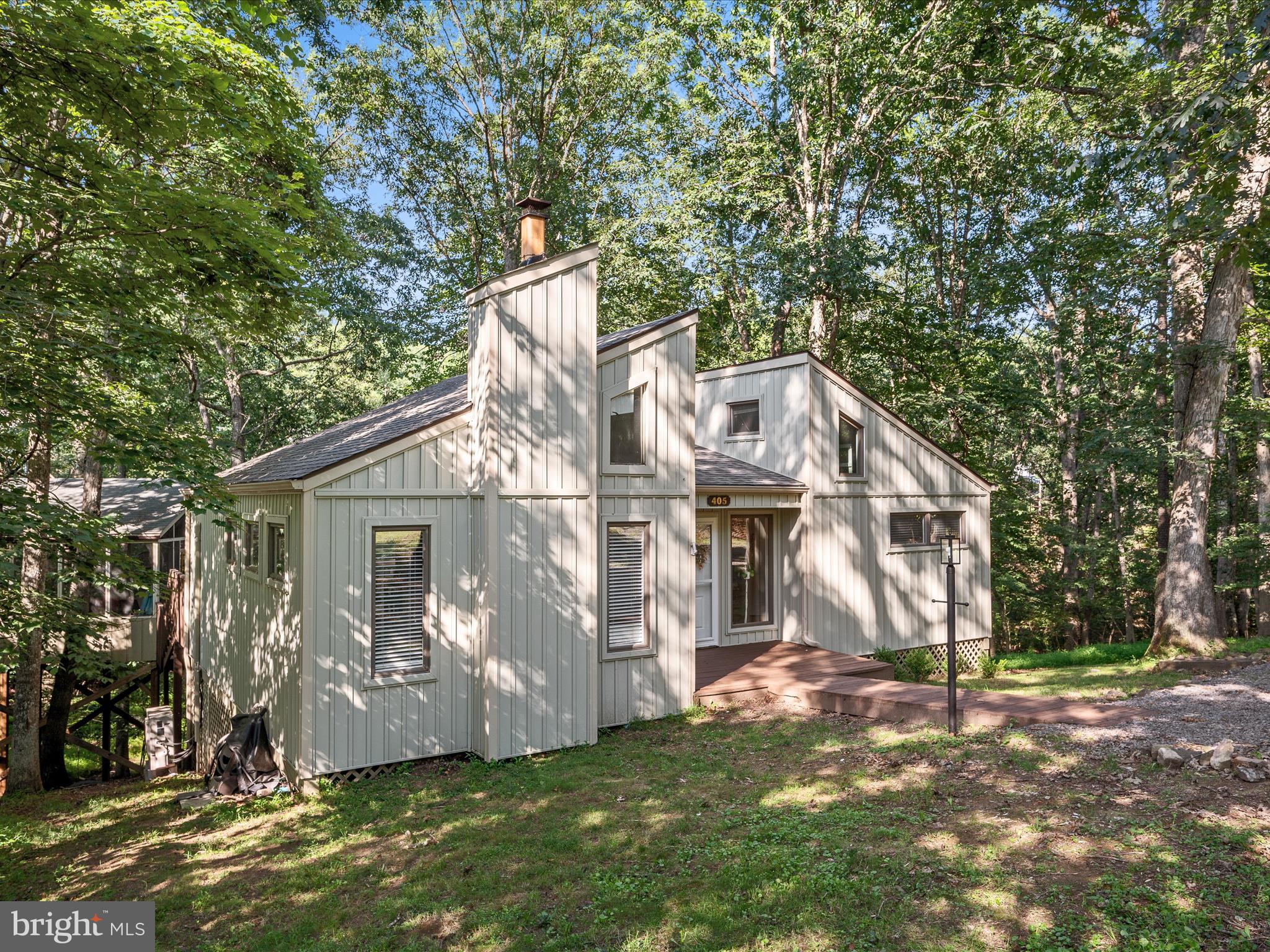 LAKE HOLIDAY ESTATES - Residential