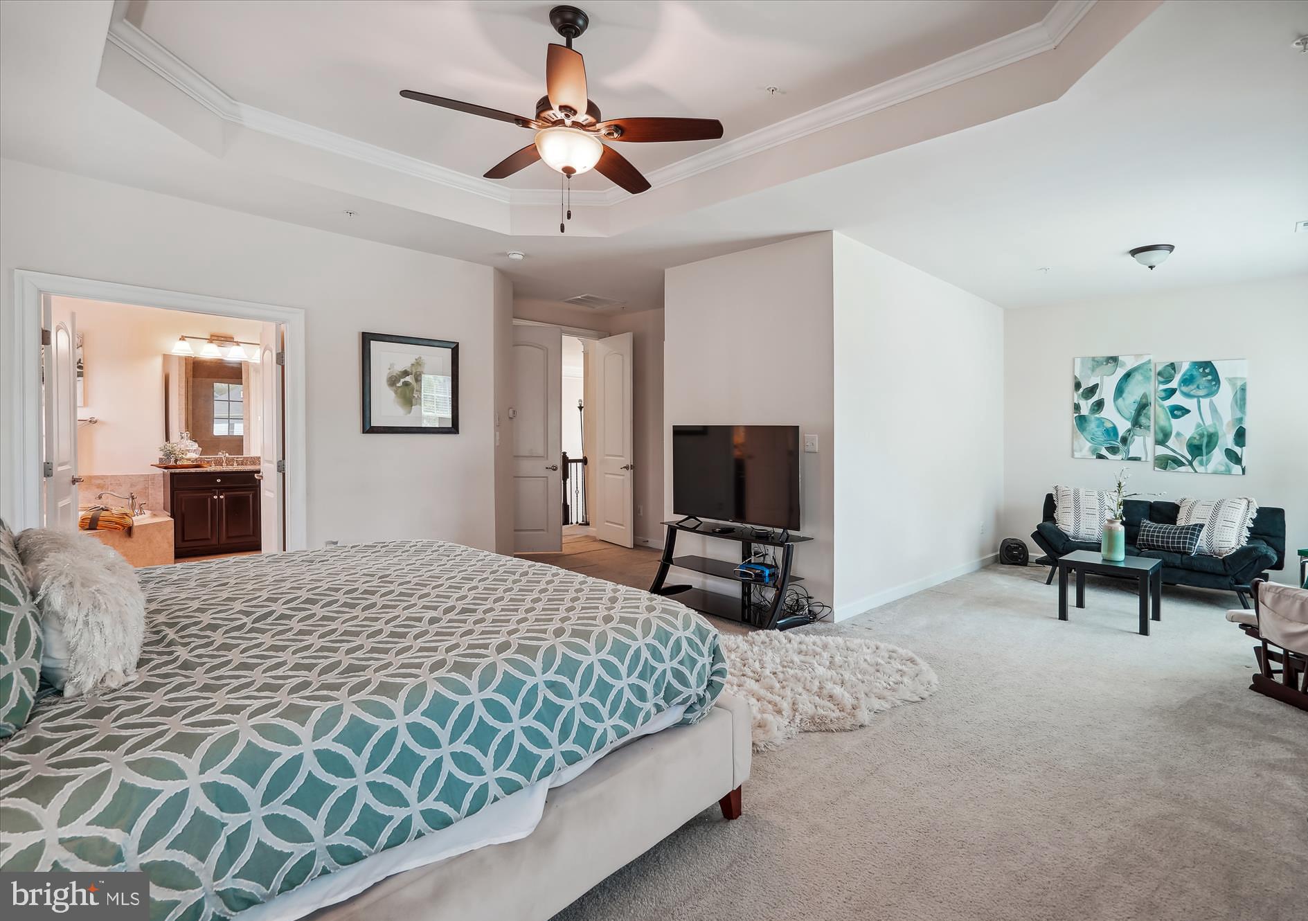 OAK CREEK - Residential