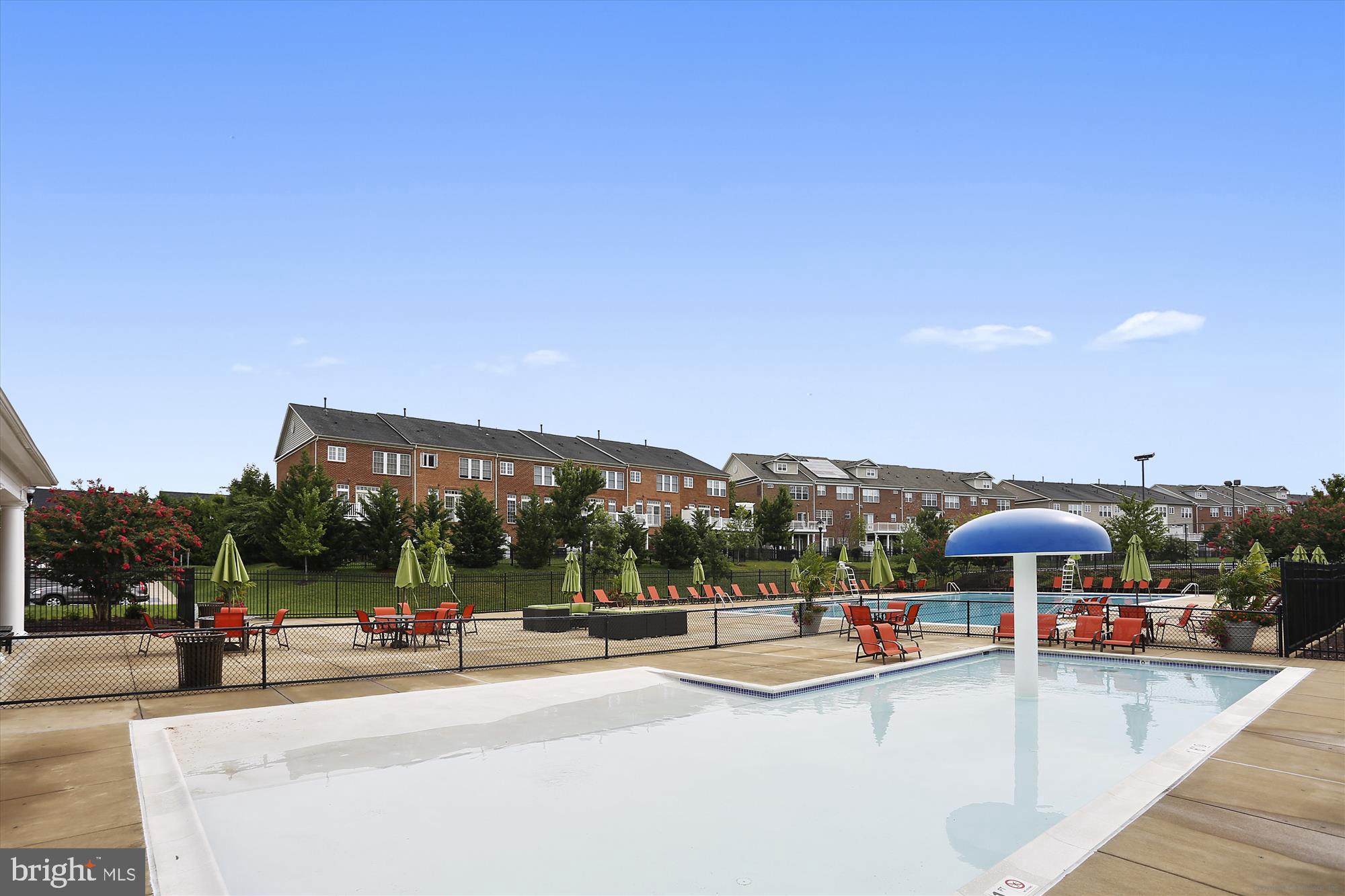 OAK CREEK - Residential