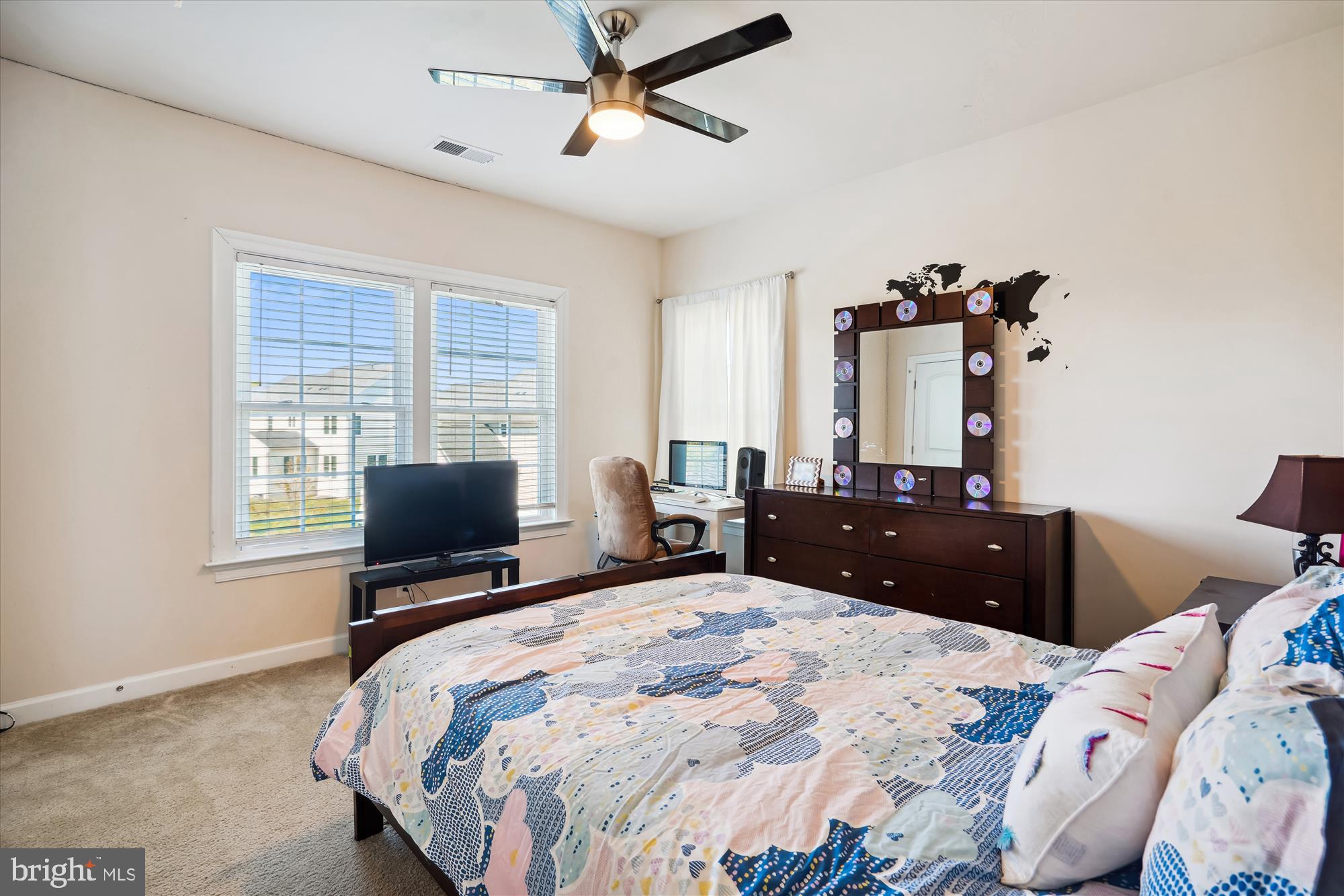 OAK CREEK - Residential