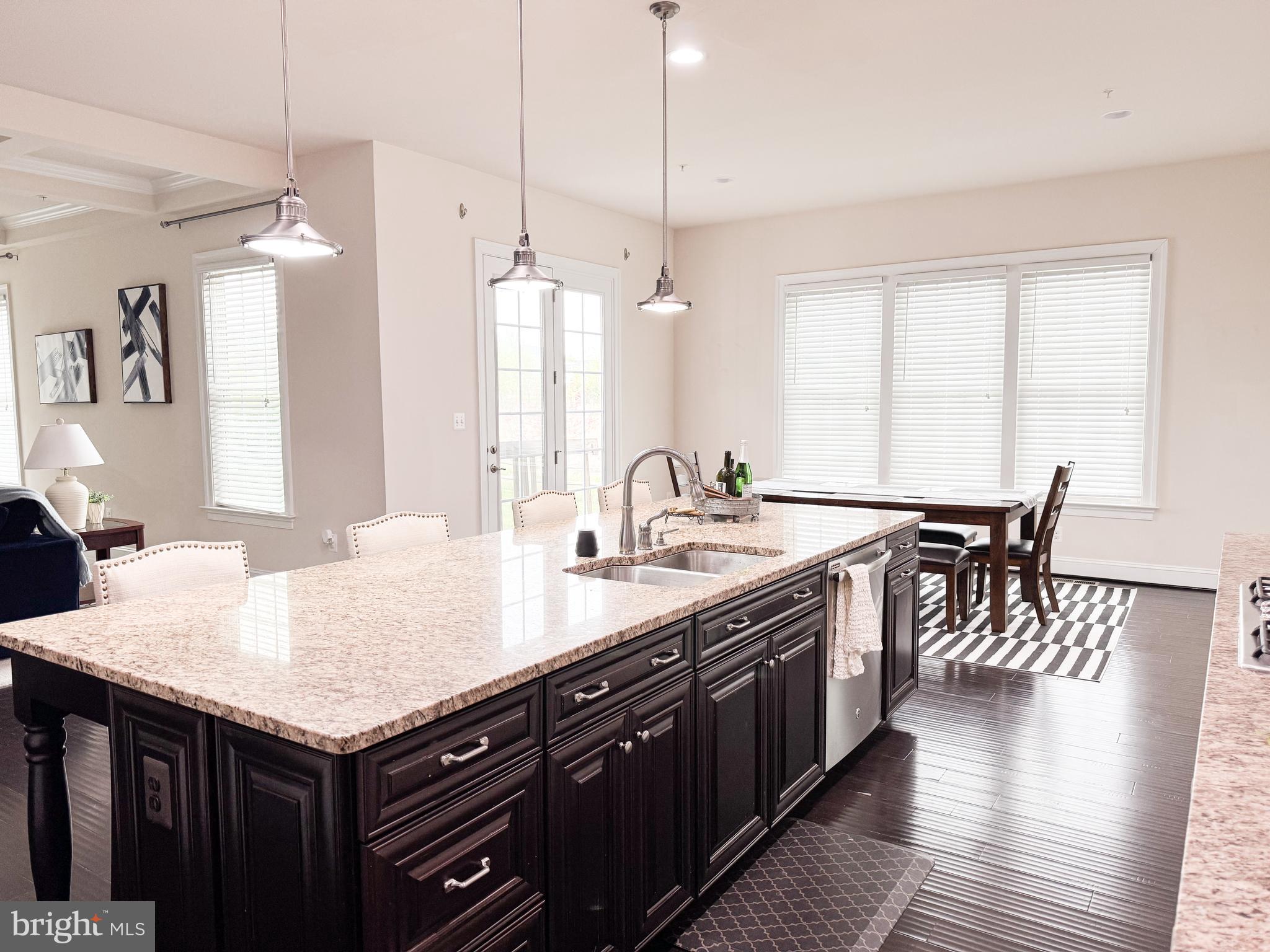 OAK CREEK - Residential