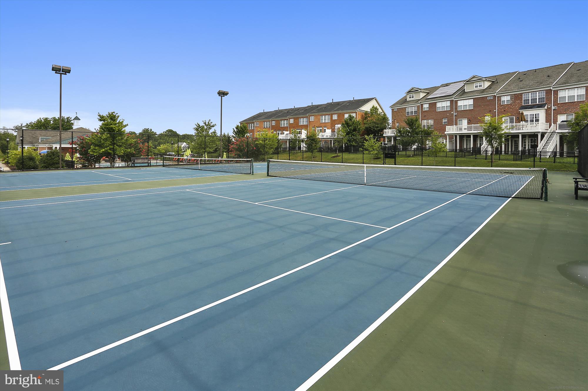 OAK CREEK - Residential