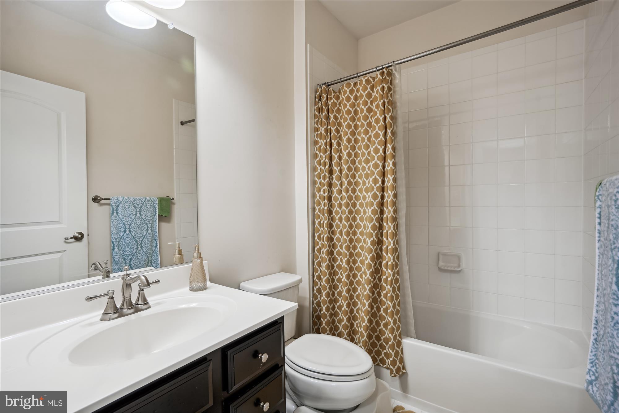 OAK CREEK - Residential