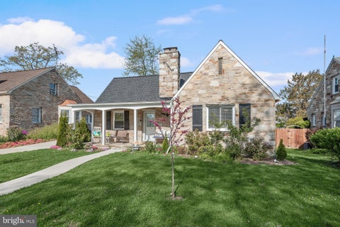 Photo of 7902 Oakdale Avenue, PARKVILLE, MD 21234 (MLS # MDBC2170936)