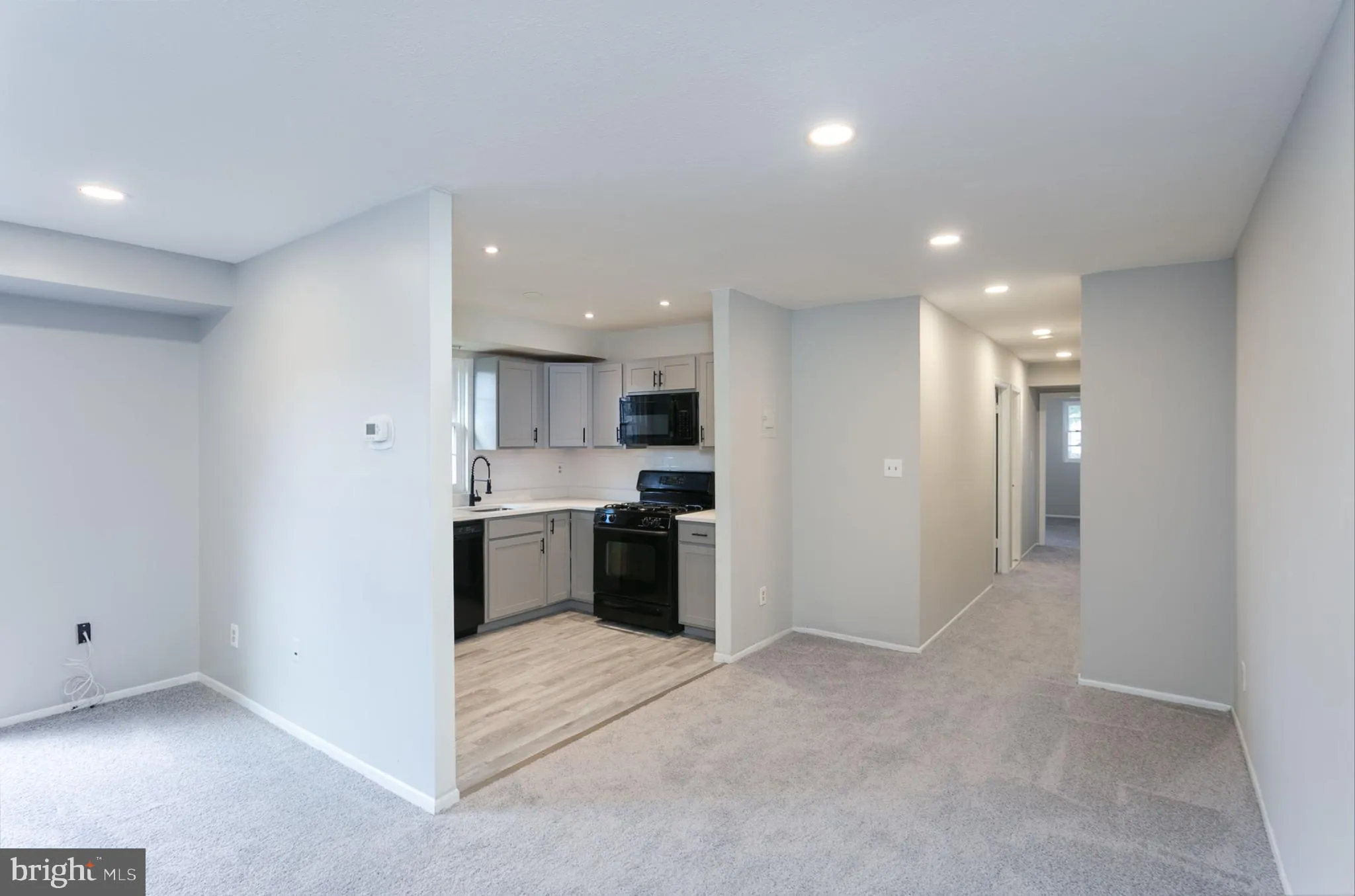 Reisterstown, Maryland 21136, United States, 2 Bedrooms Bedrooms, ,2 BathroomsBathrooms,Residential,Contingent,87475