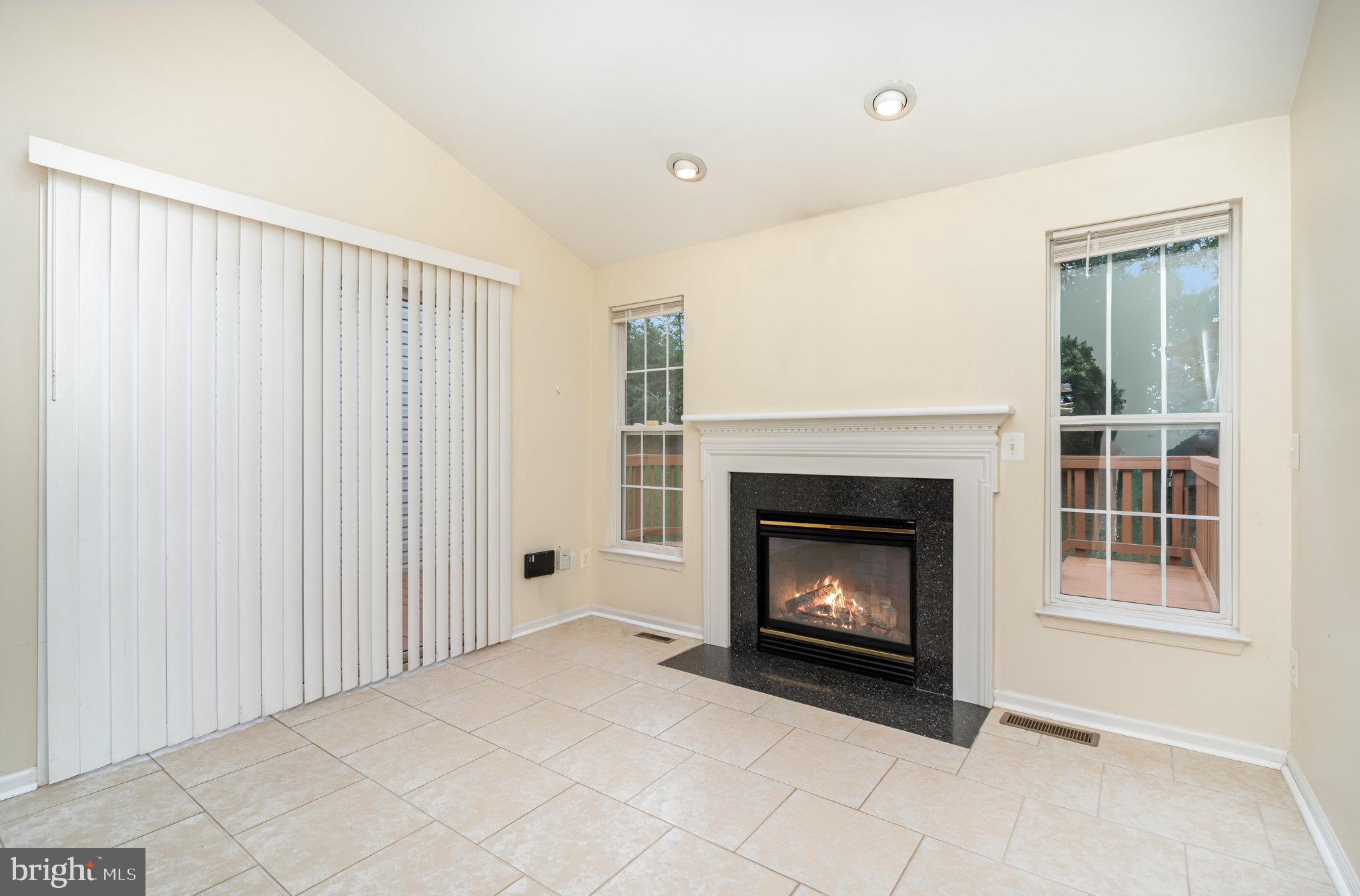 GLENEAGLES - Residential Lease