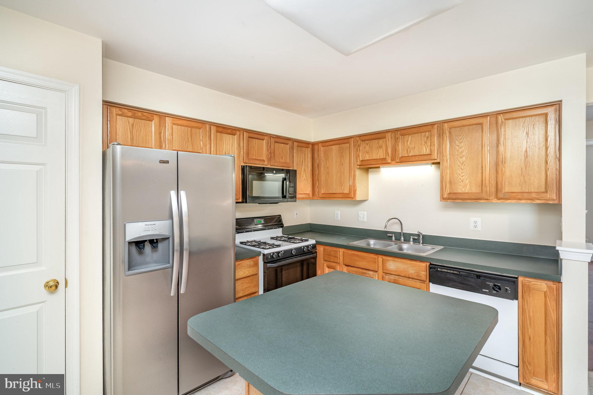 GLENEAGLES - Residential Lease