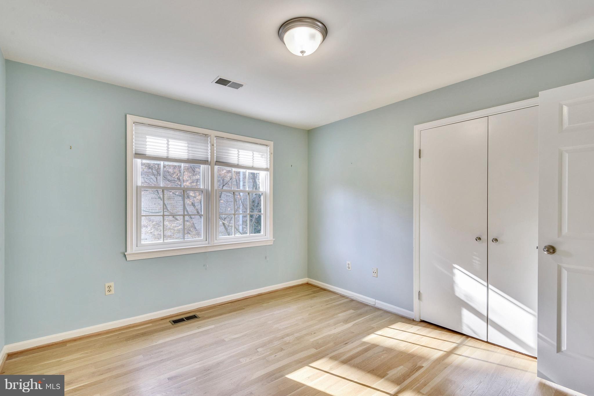 HILLMEAD - Residential