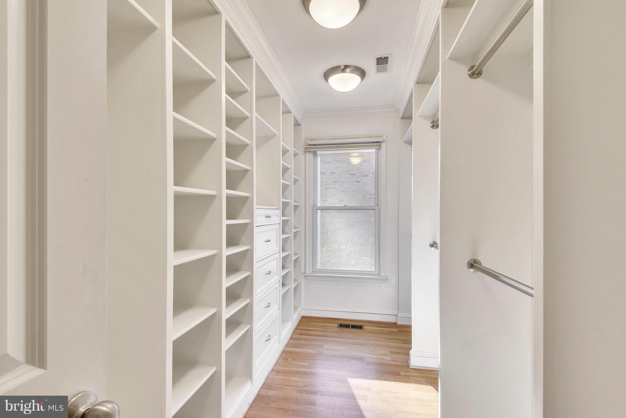 HILLMEAD - Residential