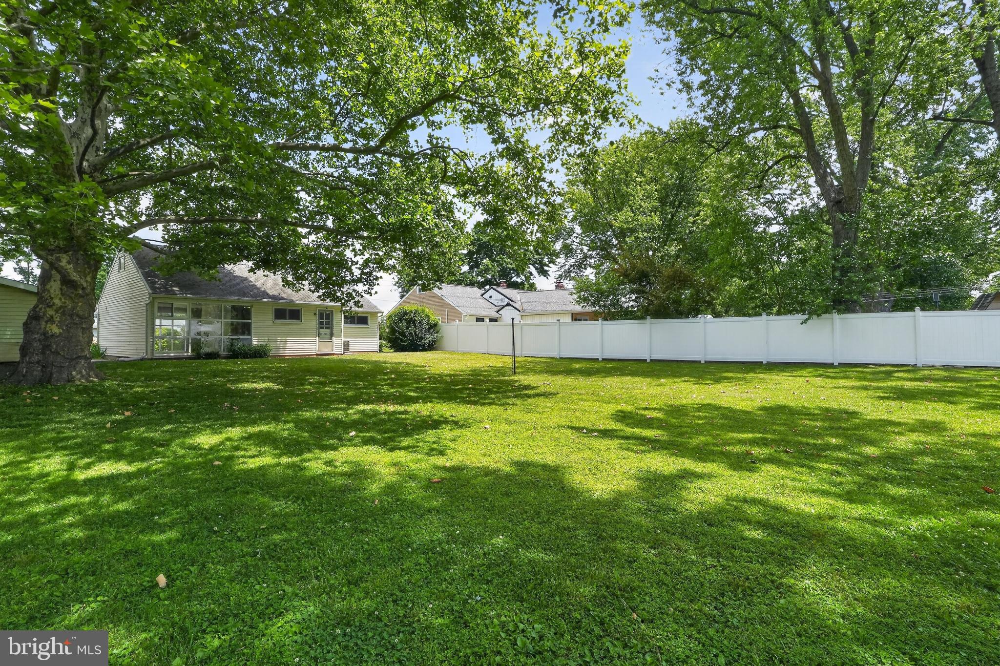 2116 WEBER LANE
