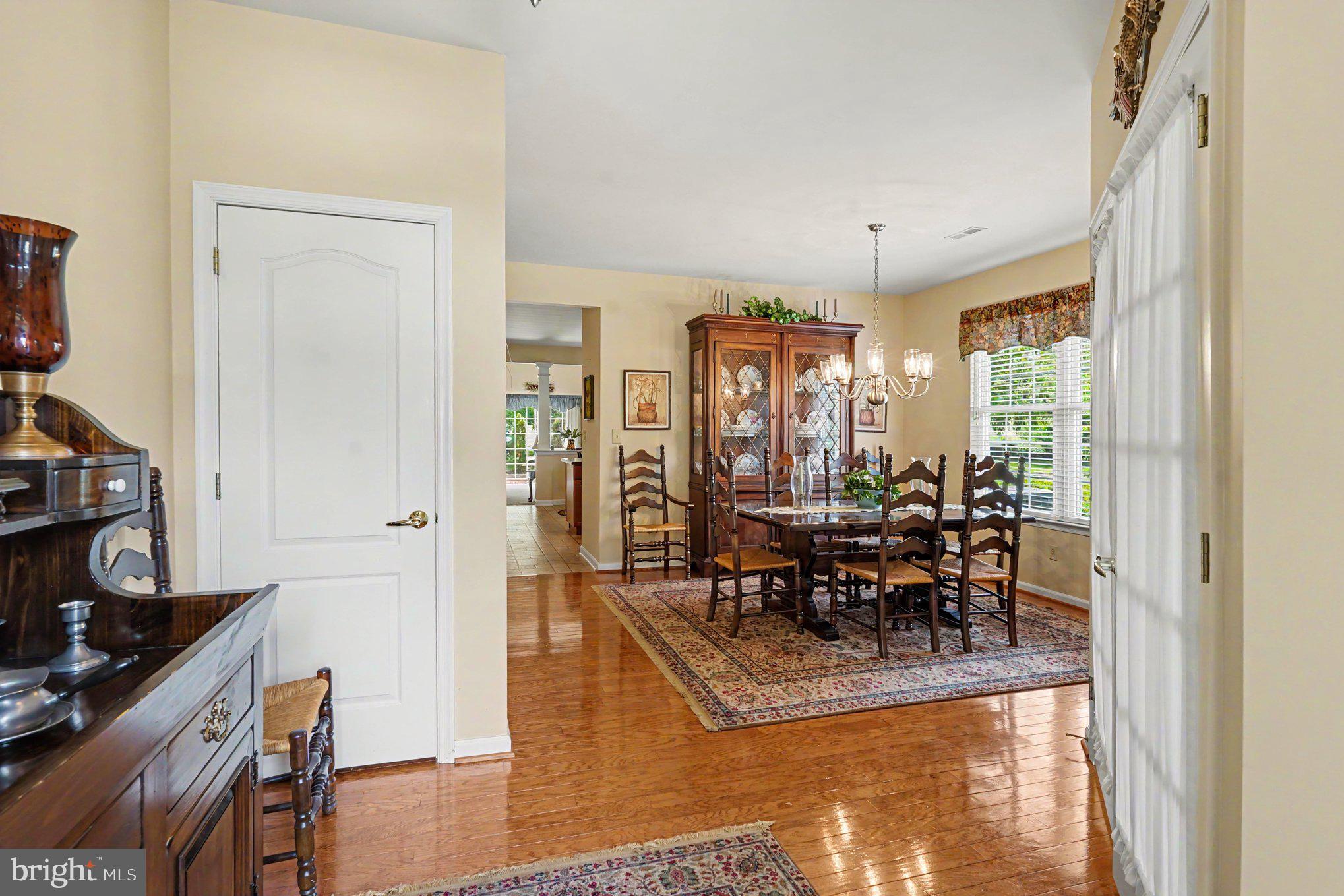 290 KINGSFIELD DRIVE