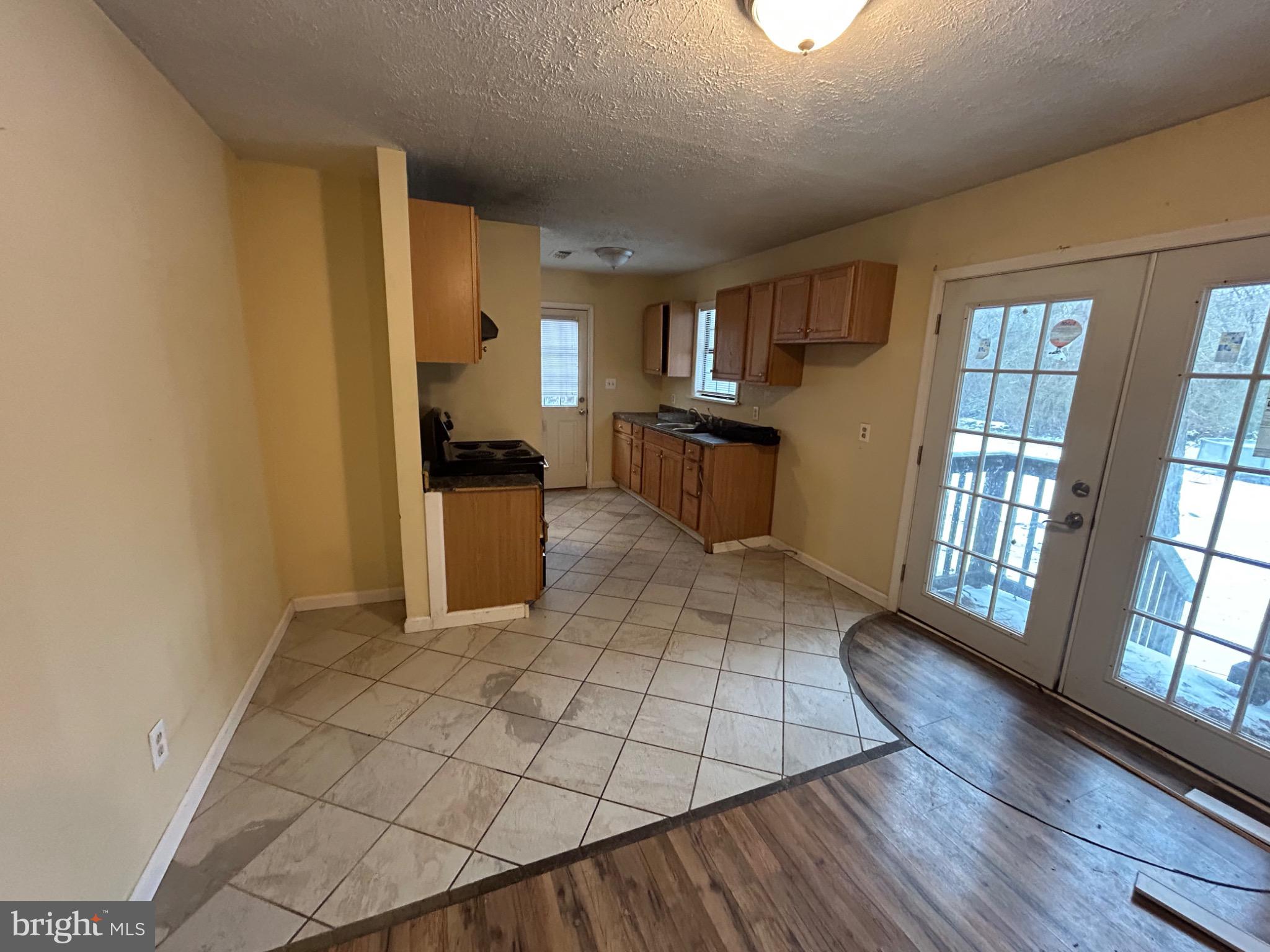 MERRY POINT ESTATES - Residential