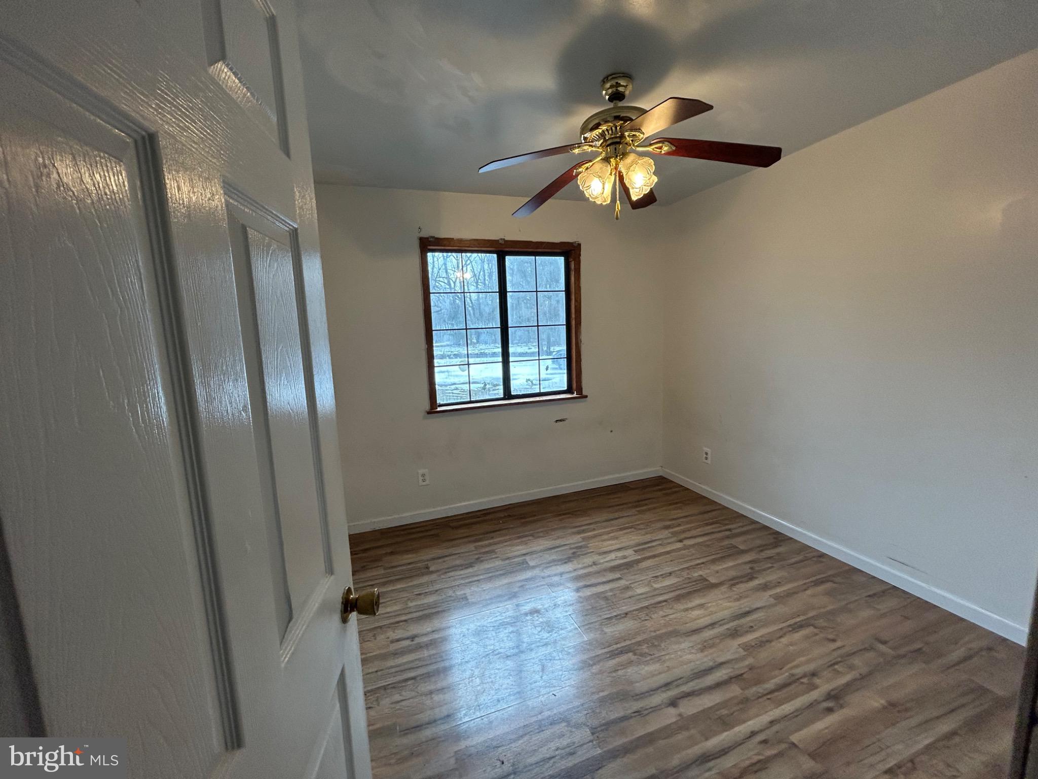 MERRY POINT ESTATES - Residential