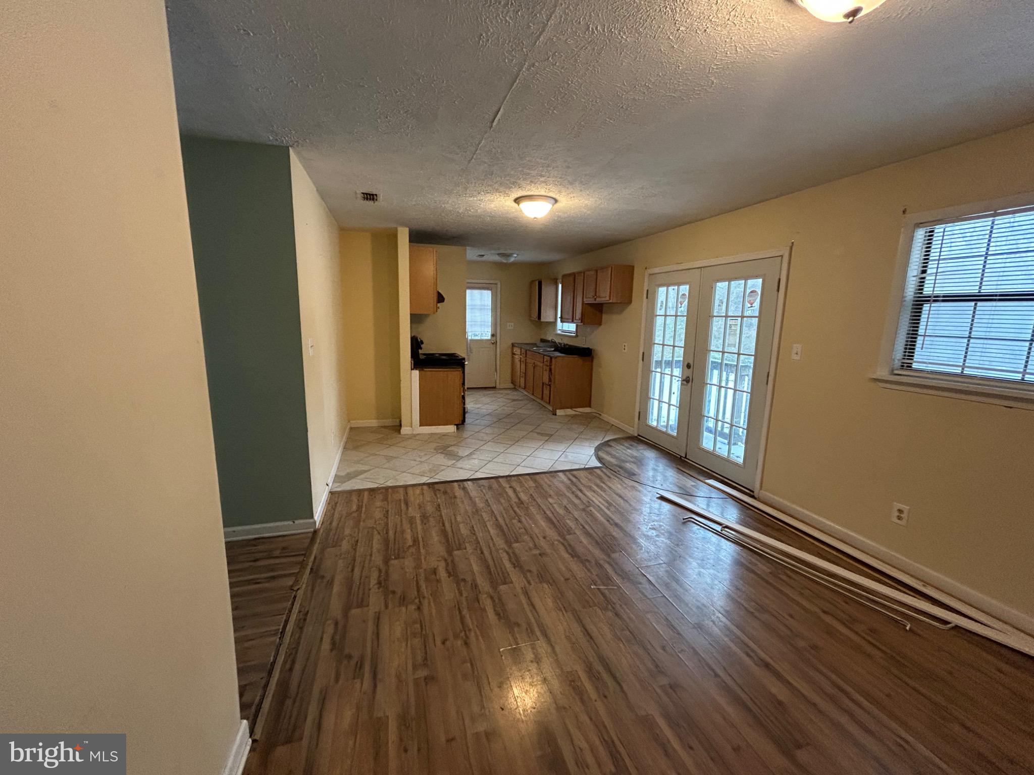 MERRY POINT ESTATES - Residential