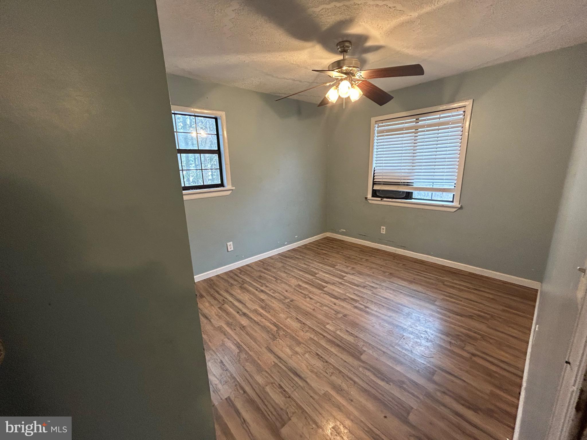 MERRY POINT ESTATES - Residential