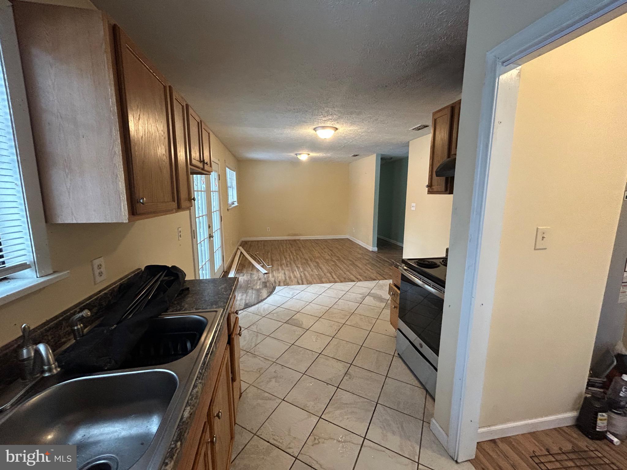 MERRY POINT ESTATES - Residential