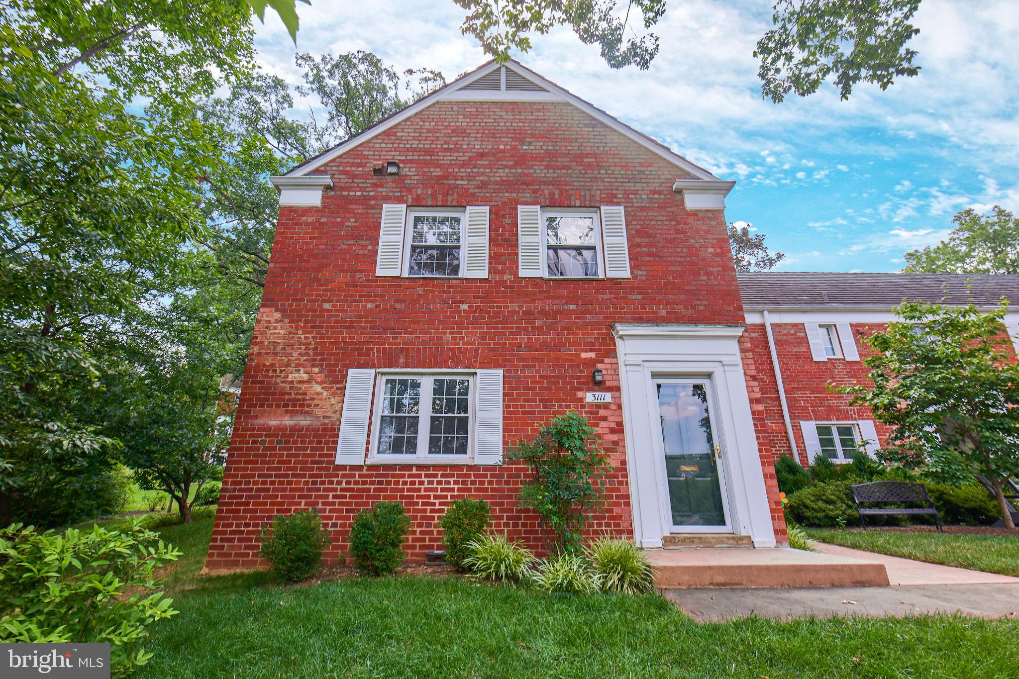 3111 VALLEY DRIVE