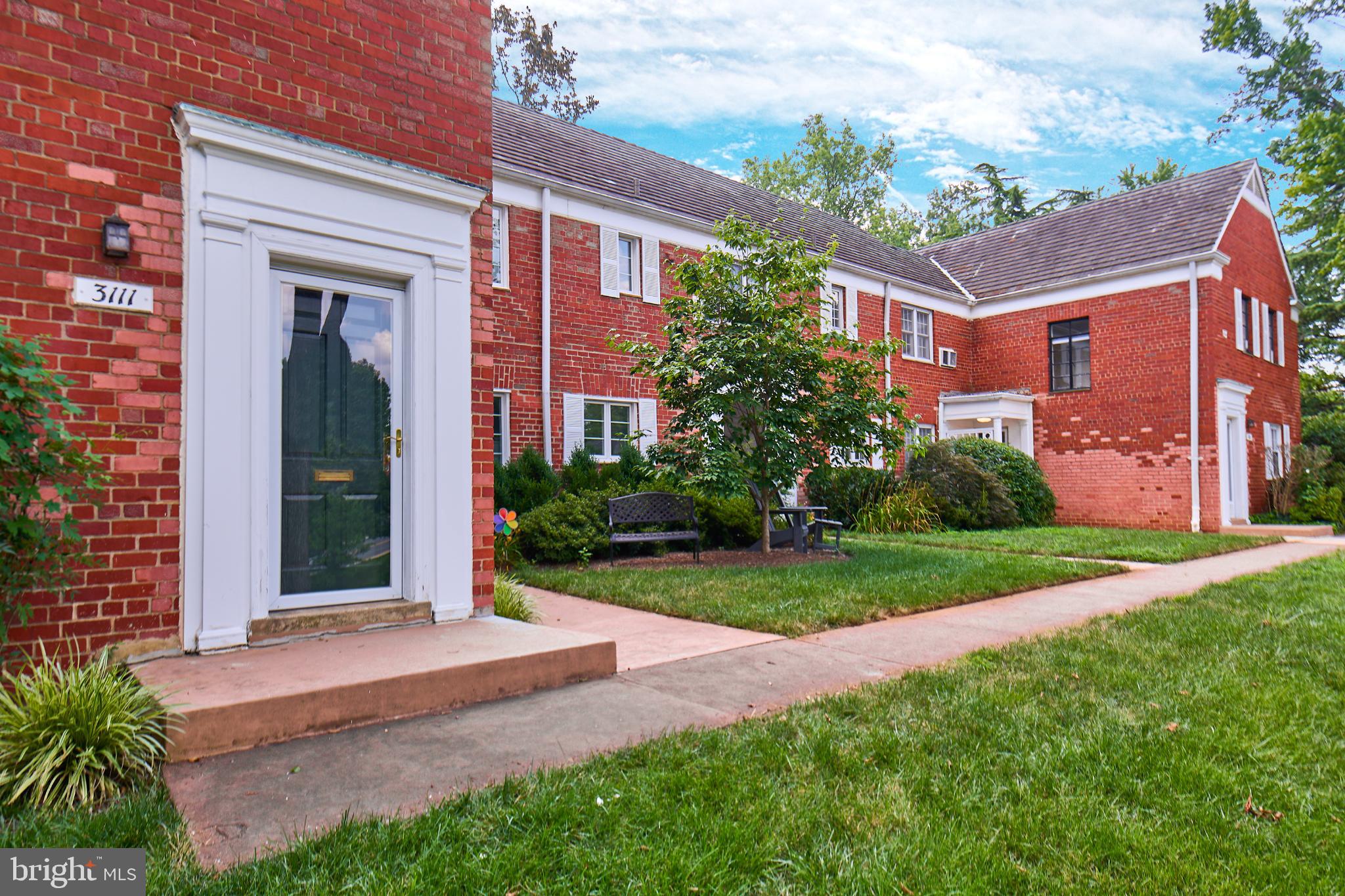 3111 VALLEY DRIVE