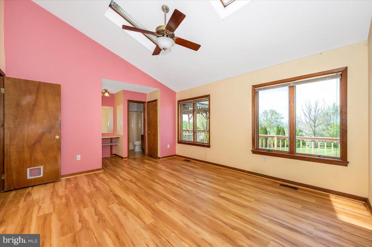 JEFFERSON VIEW - Residential