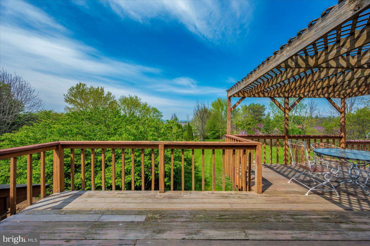 JEFFERSON VIEW - Residential