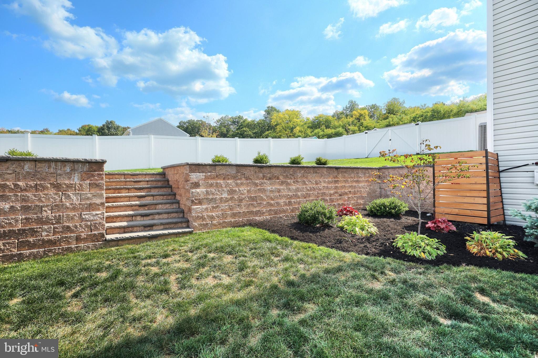 LEXINGTON ESTATES - Residential