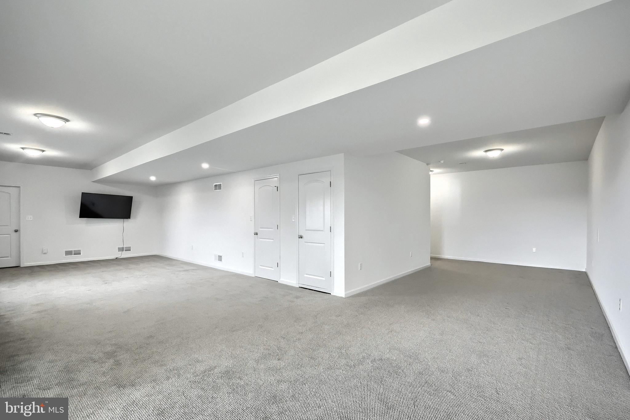 LEXINGTON ESTATES - Residential