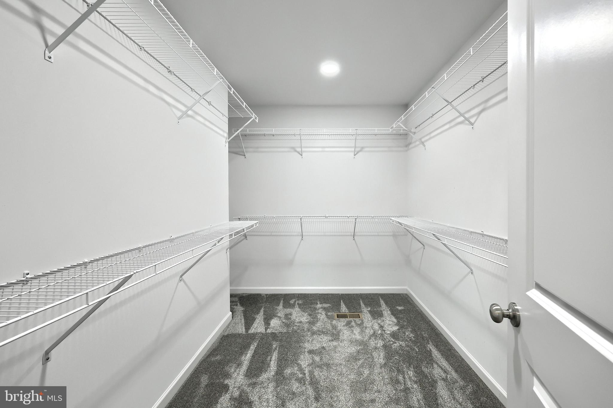 LEXINGTON ESTATES - Residential