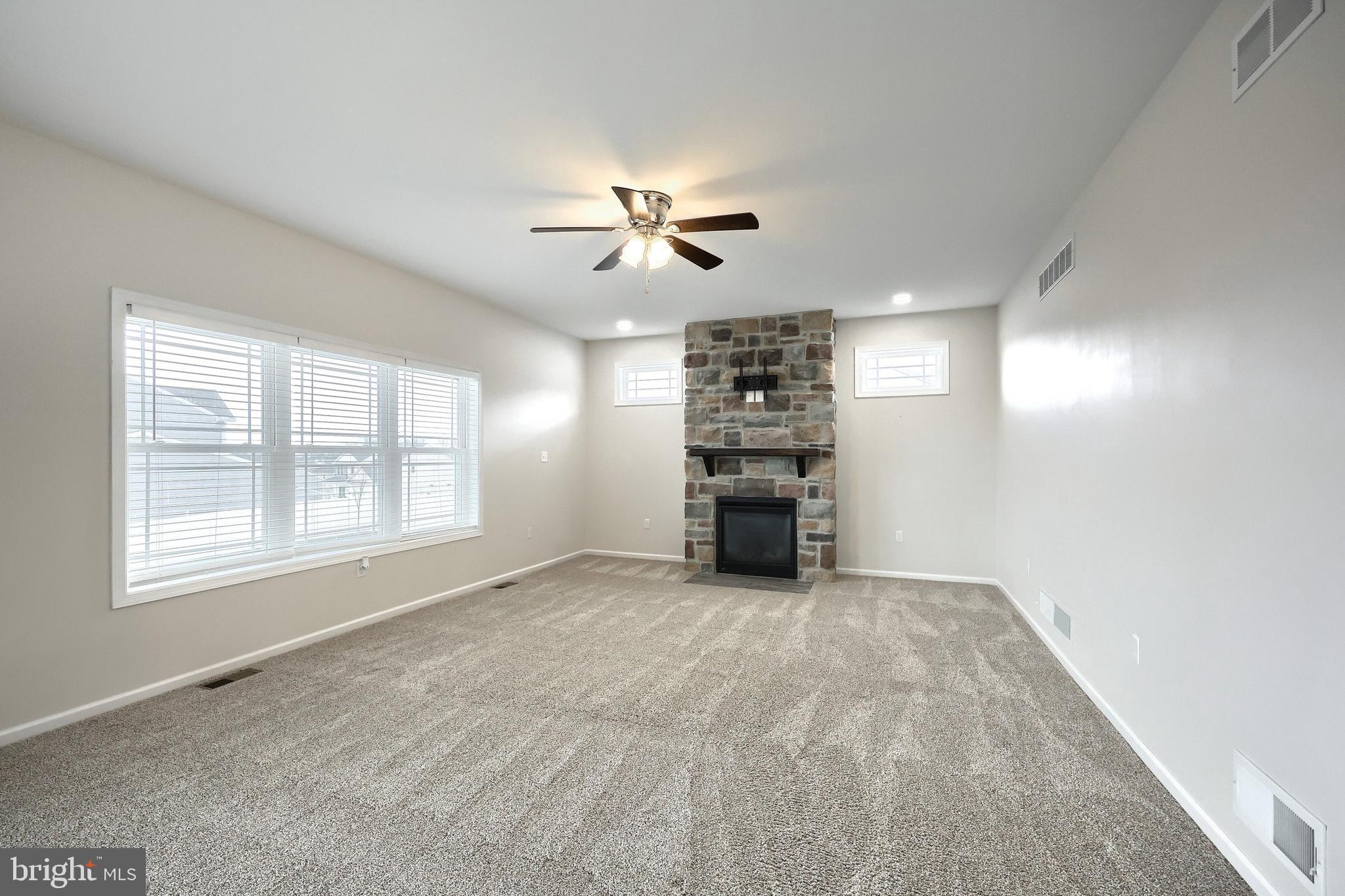 LEXINGTON ESTATES - Residential