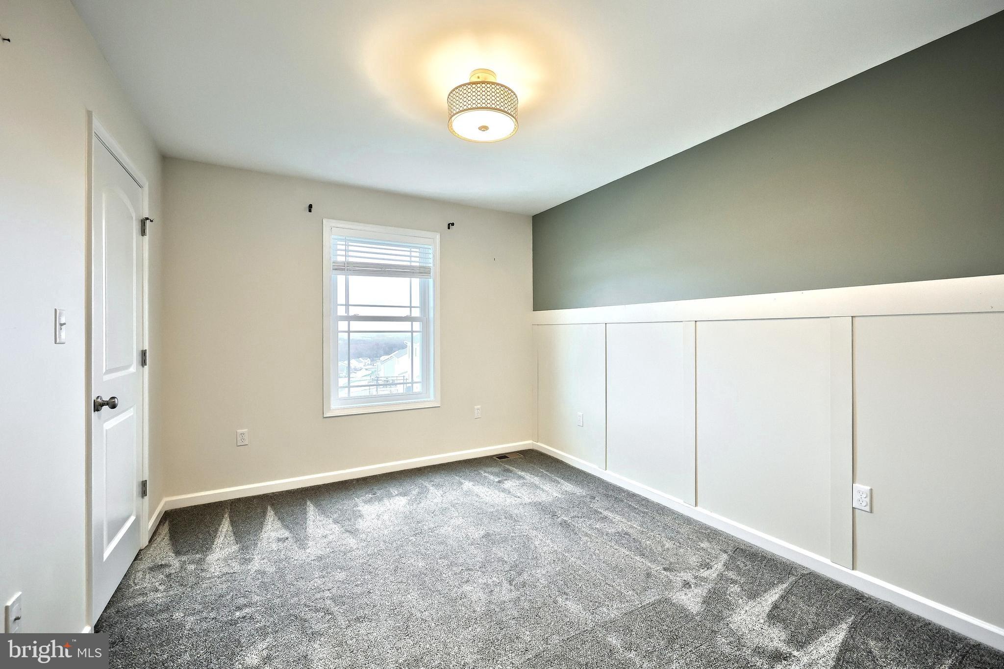 LEXINGTON ESTATES - Residential