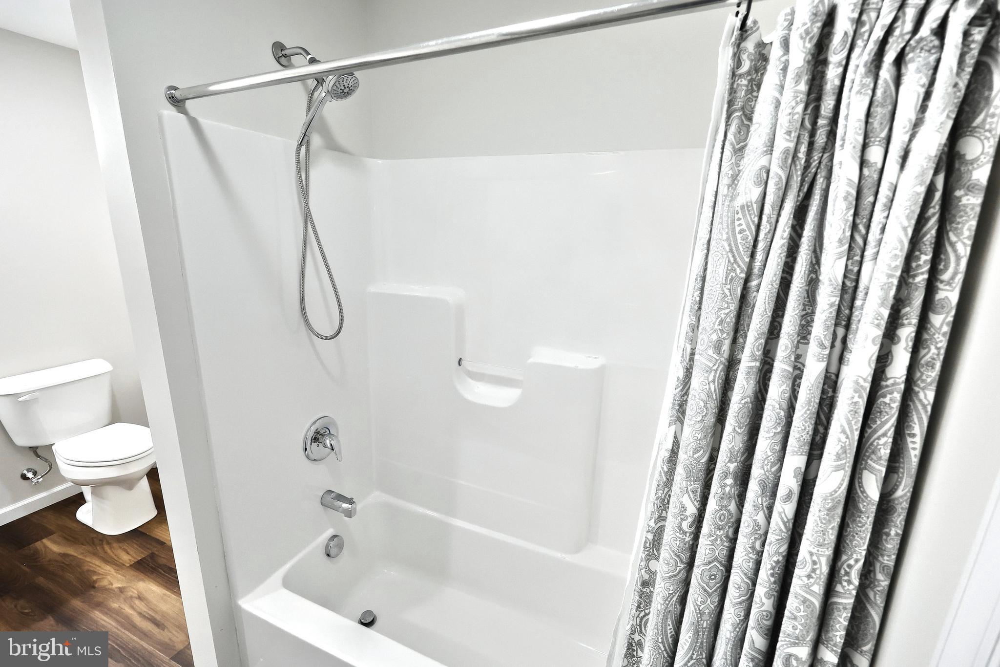 LEXINGTON ESTATES - Residential