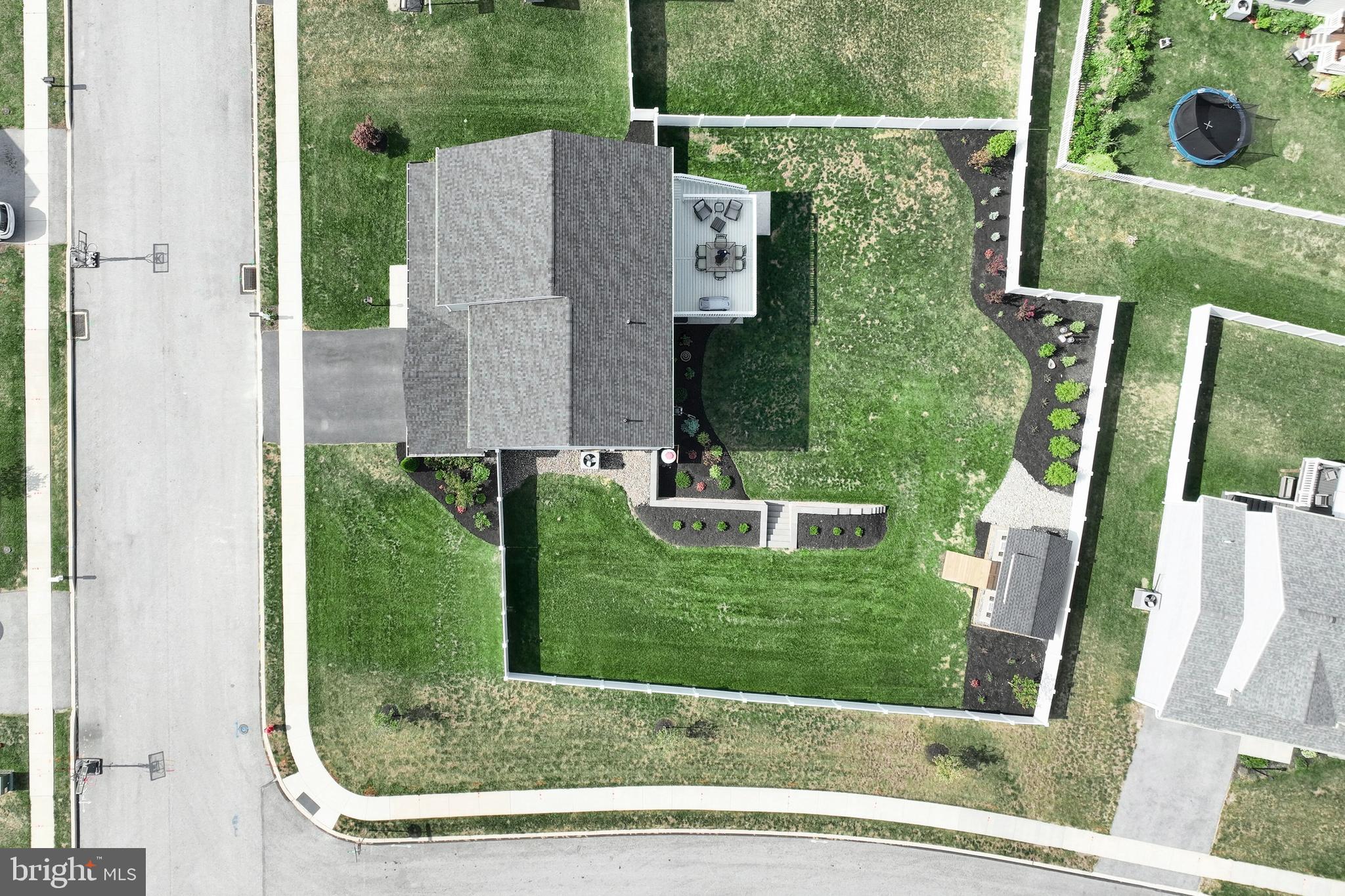 LEXINGTON ESTATES - Residential