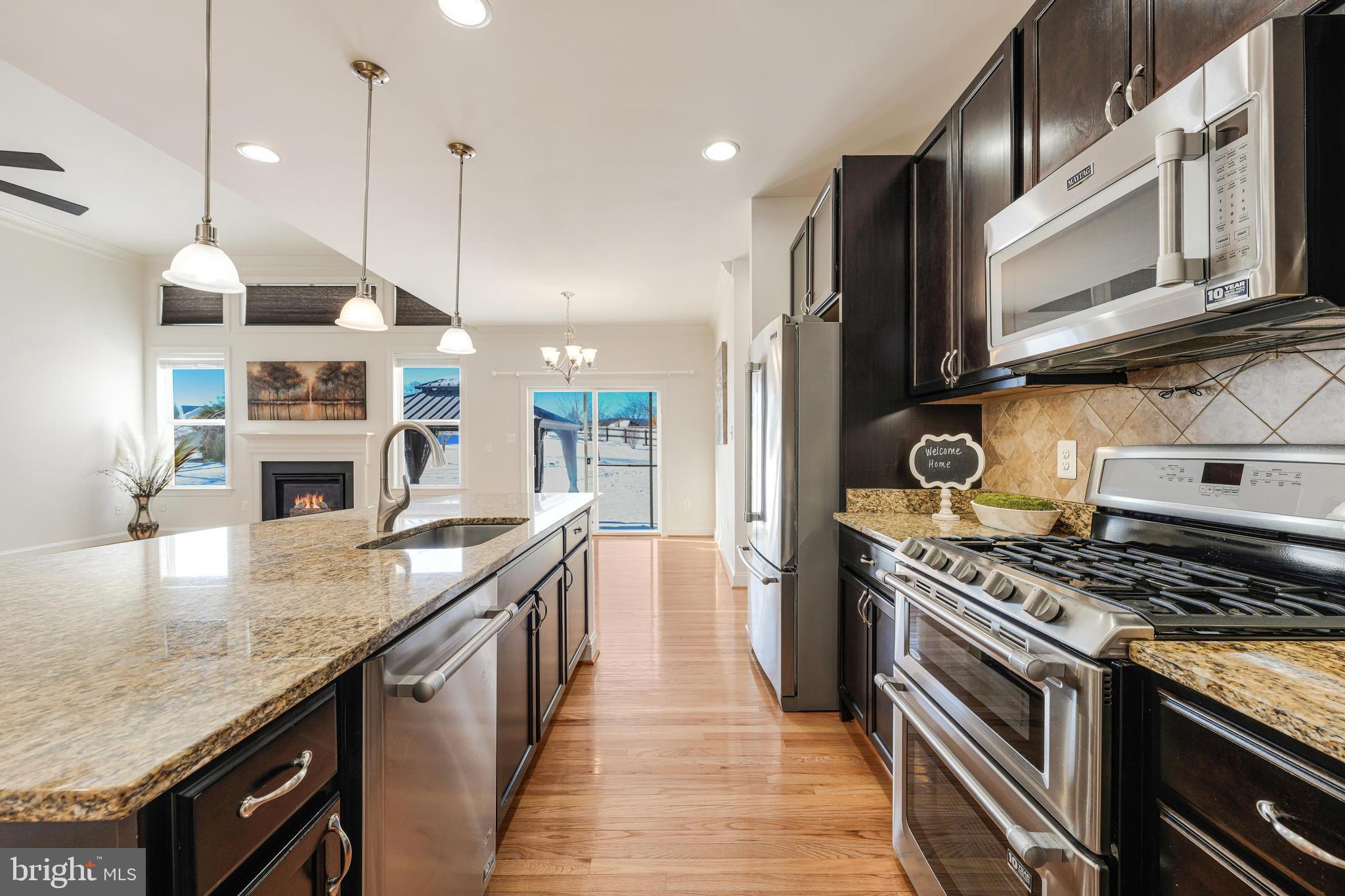 DUTCHMANS CREEK HAMLET - Residential Lease