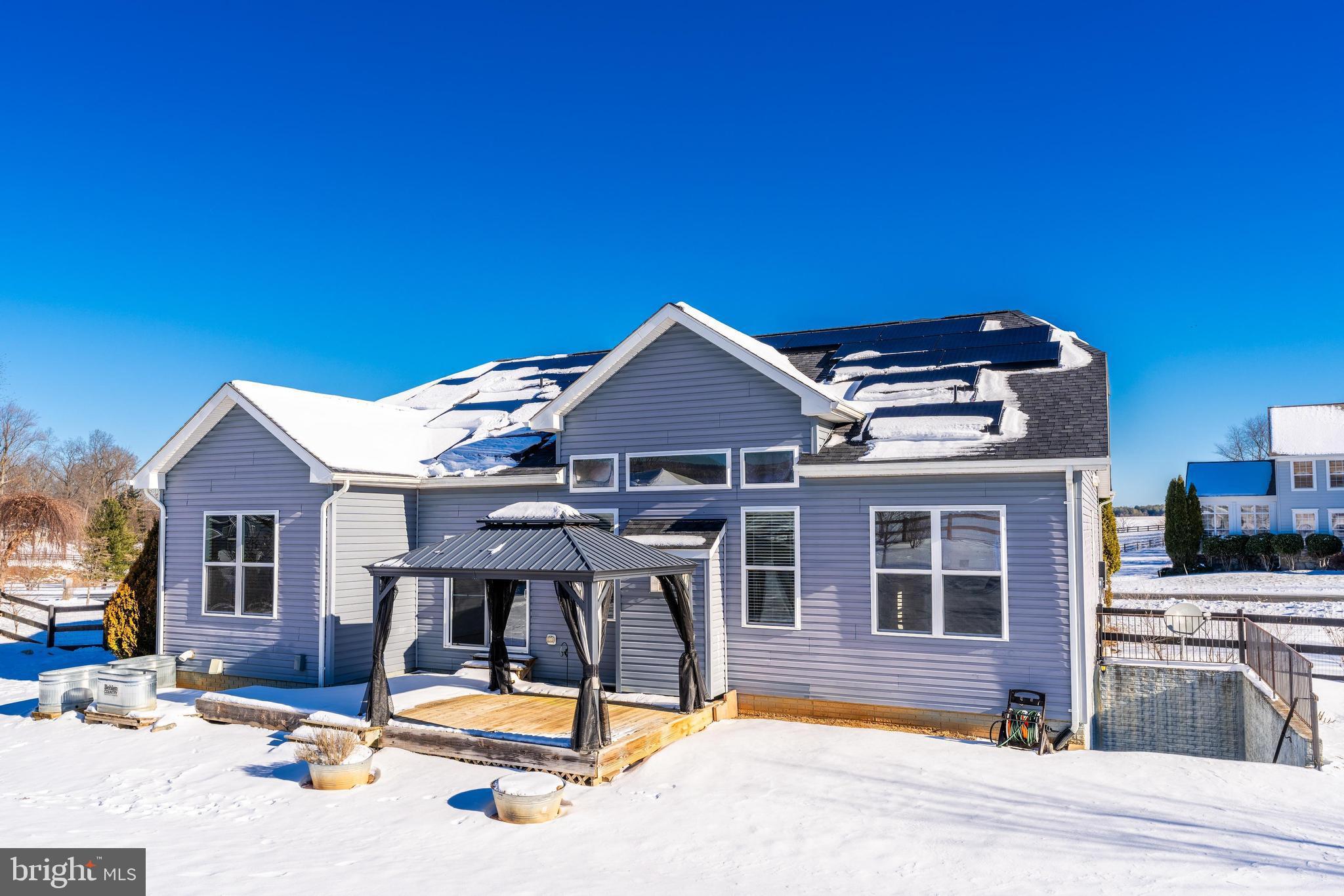 DUTCHMANS CREEK HAMLET - Residential Lease