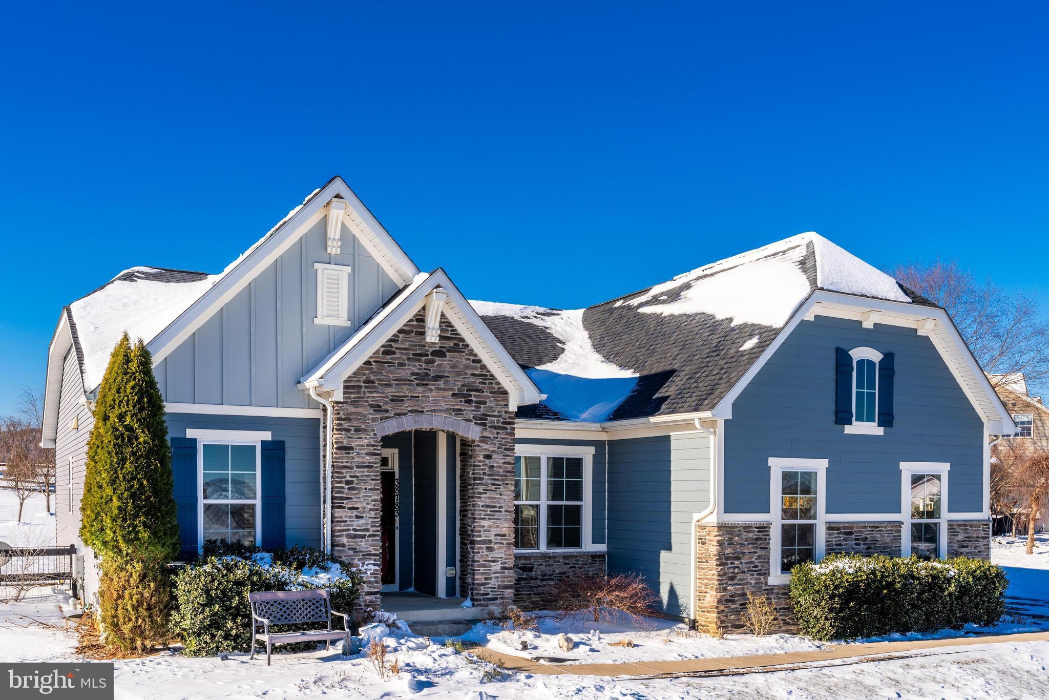 DUTCHMANS CREEK HAMLET - Residential Lease