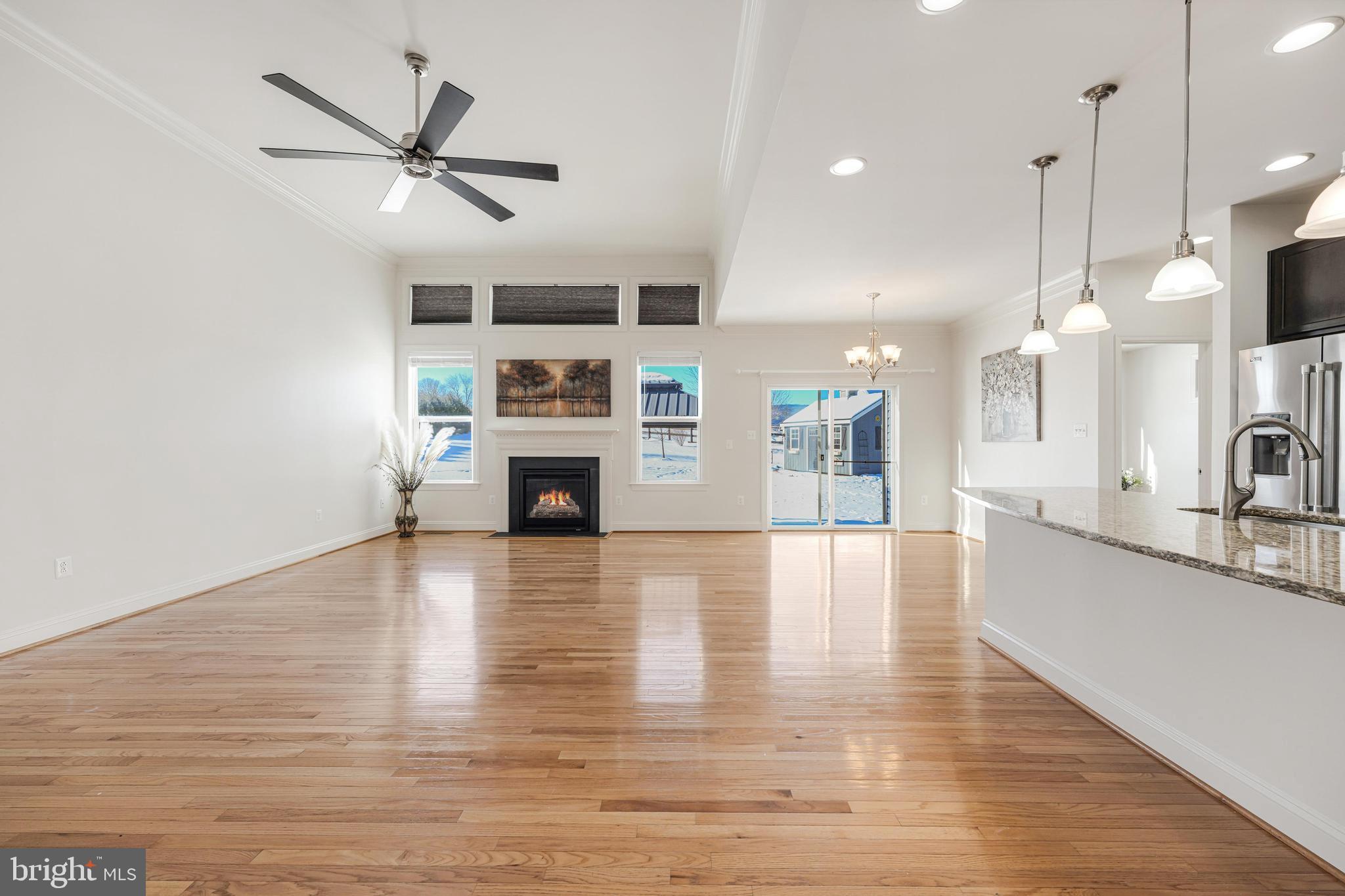 DUTCHMANS CREEK HAMLET - Residential Lease