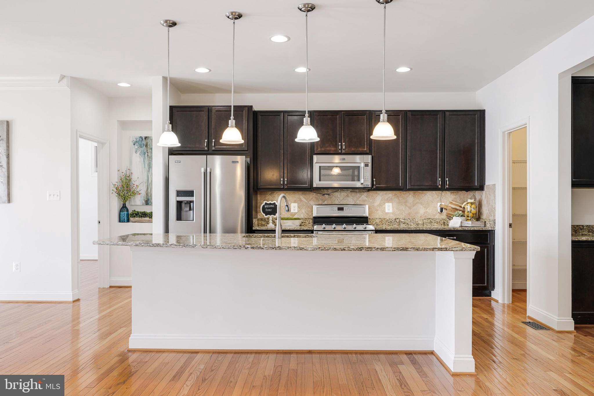 DUTCHMANS CREEK HAMLET - Residential Lease