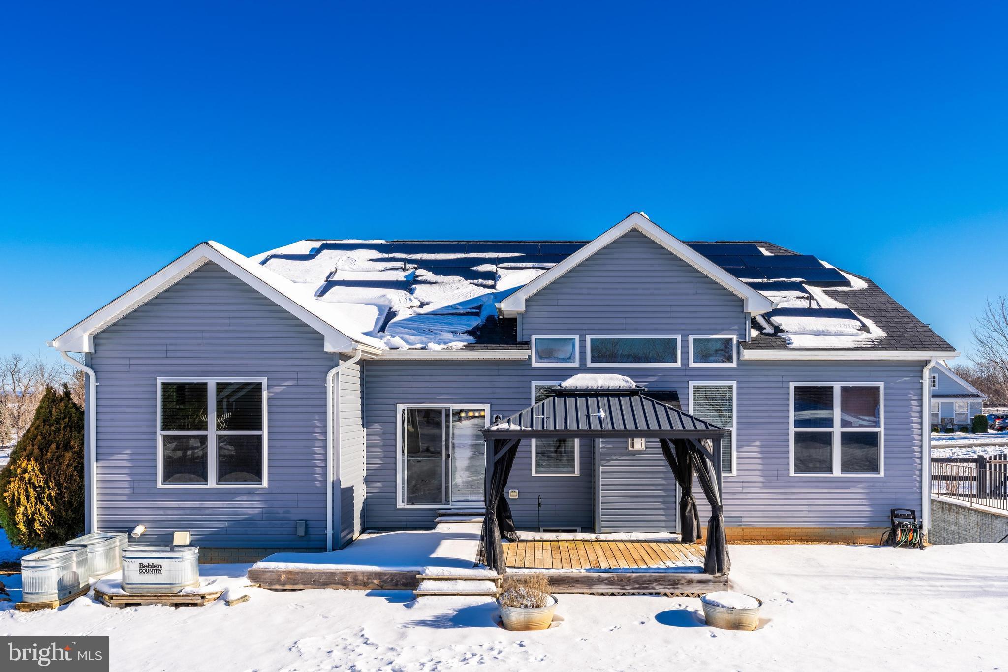 DUTCHMANS CREEK HAMLET - Residential Lease