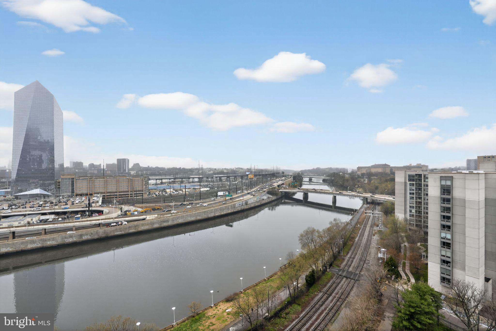 2301 CHERRY STREET 14A