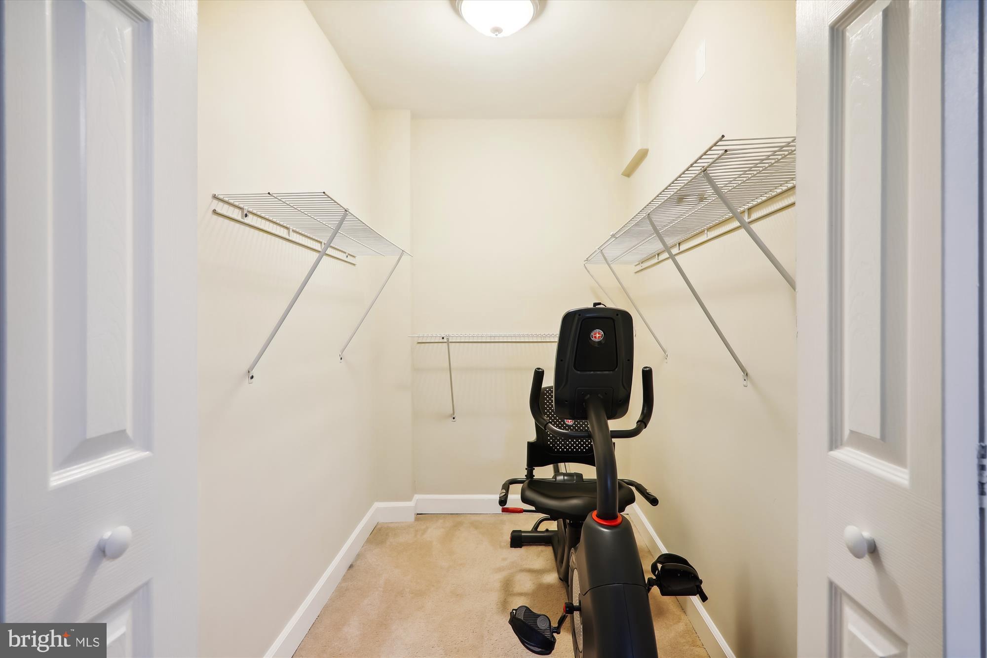 KENWOOD PLACE - Residential