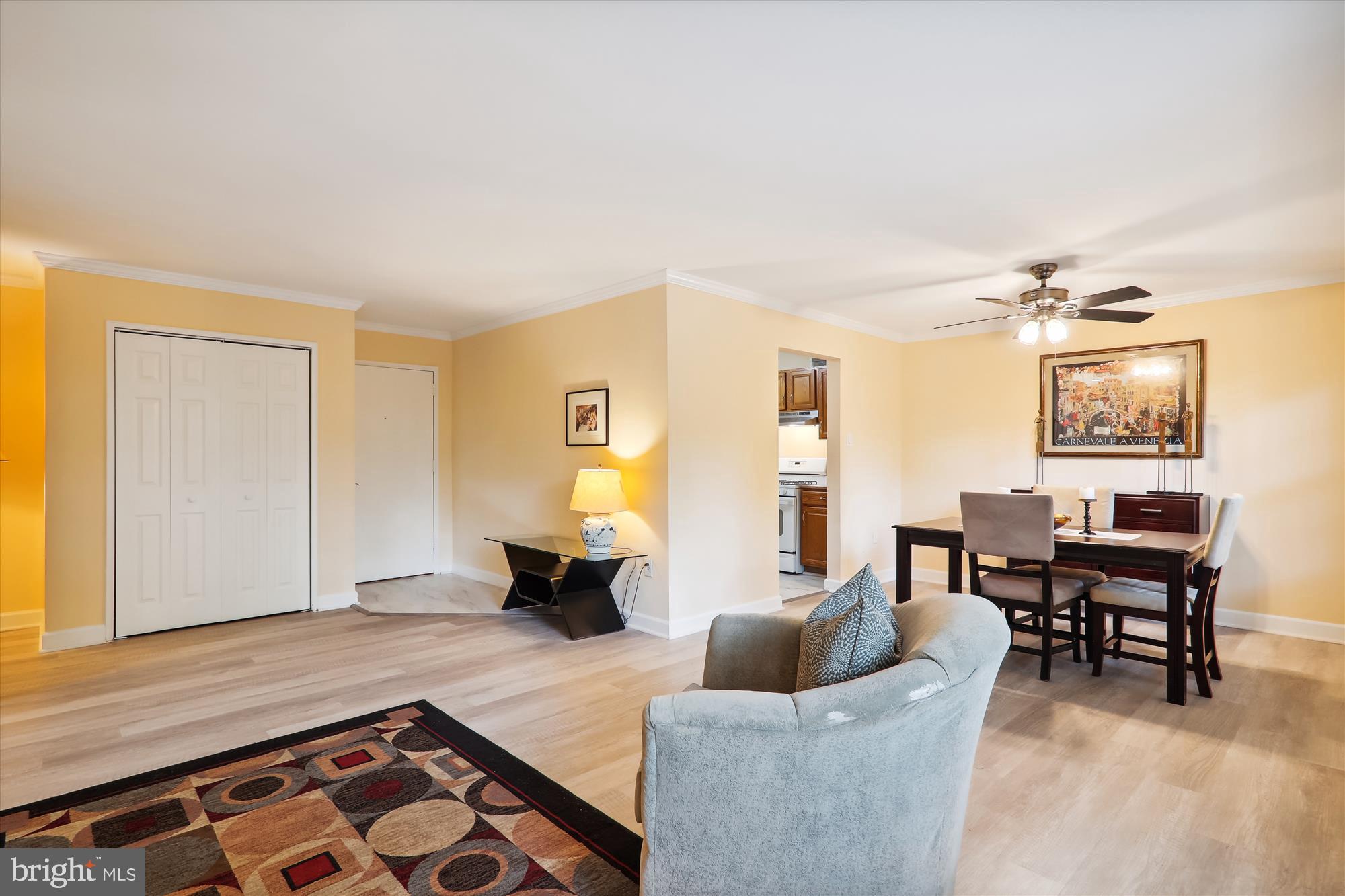 KENWOOD PLACE - Residential