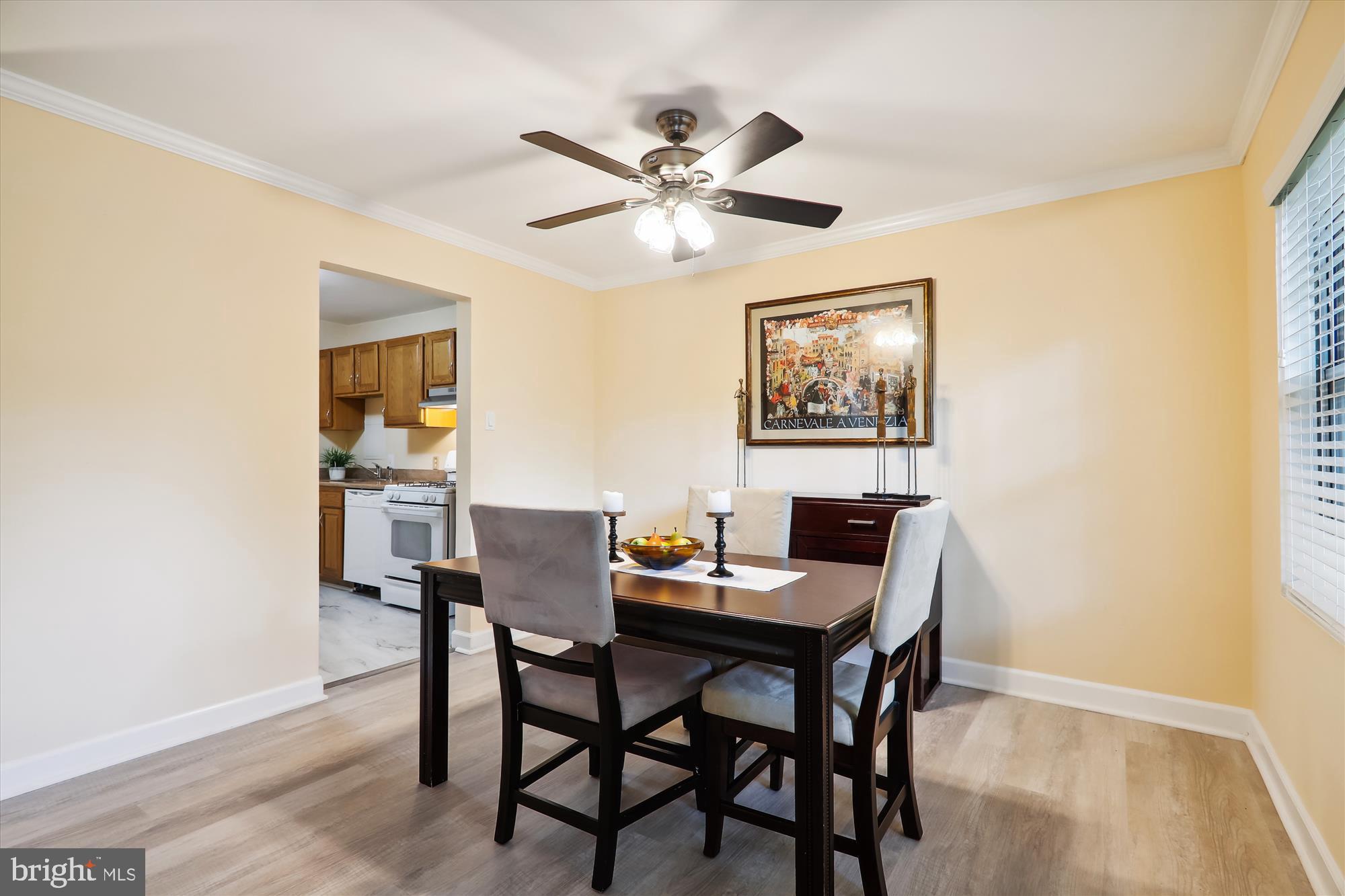 KENWOOD PLACE - Residential