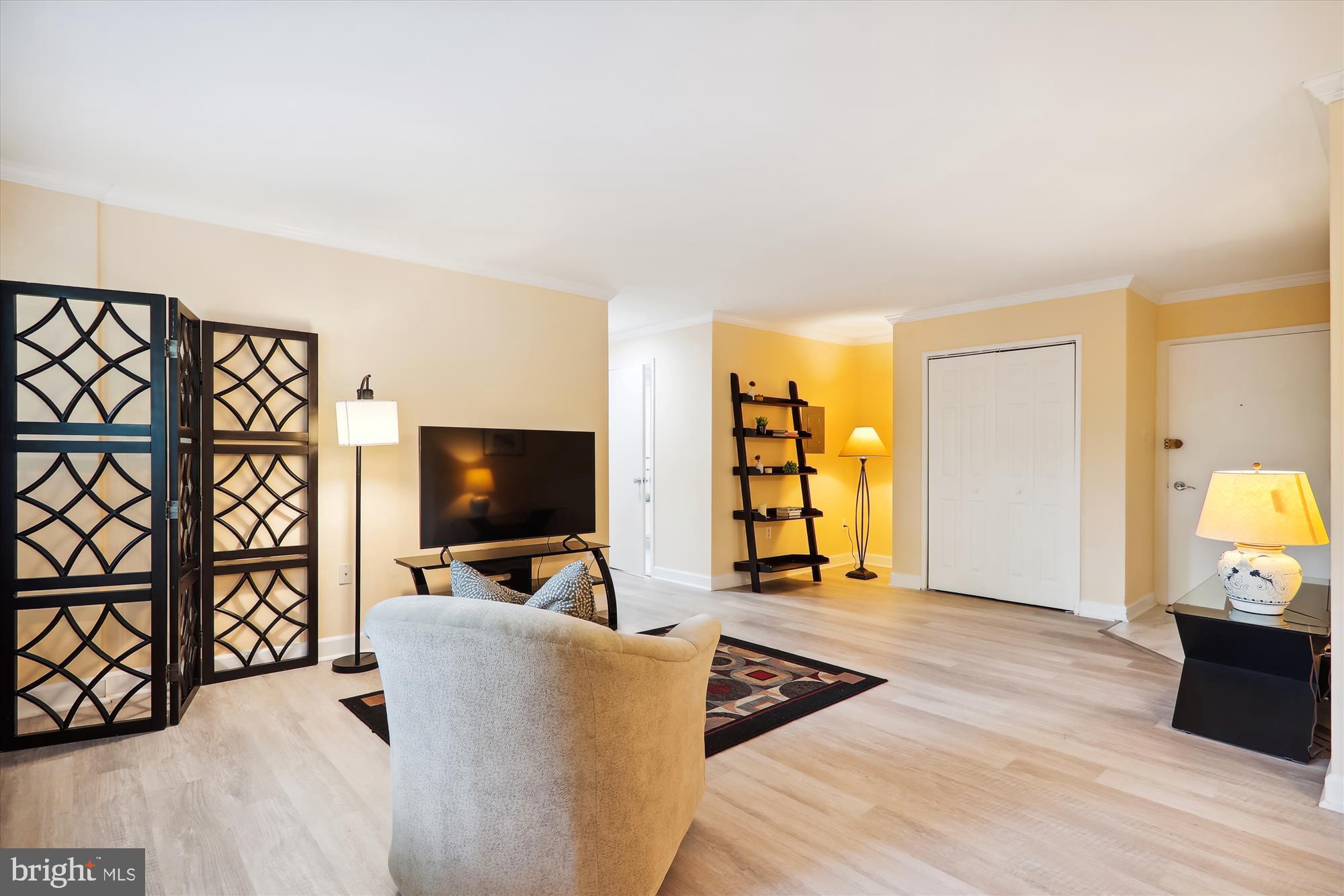 KENWOOD PLACE - Residential