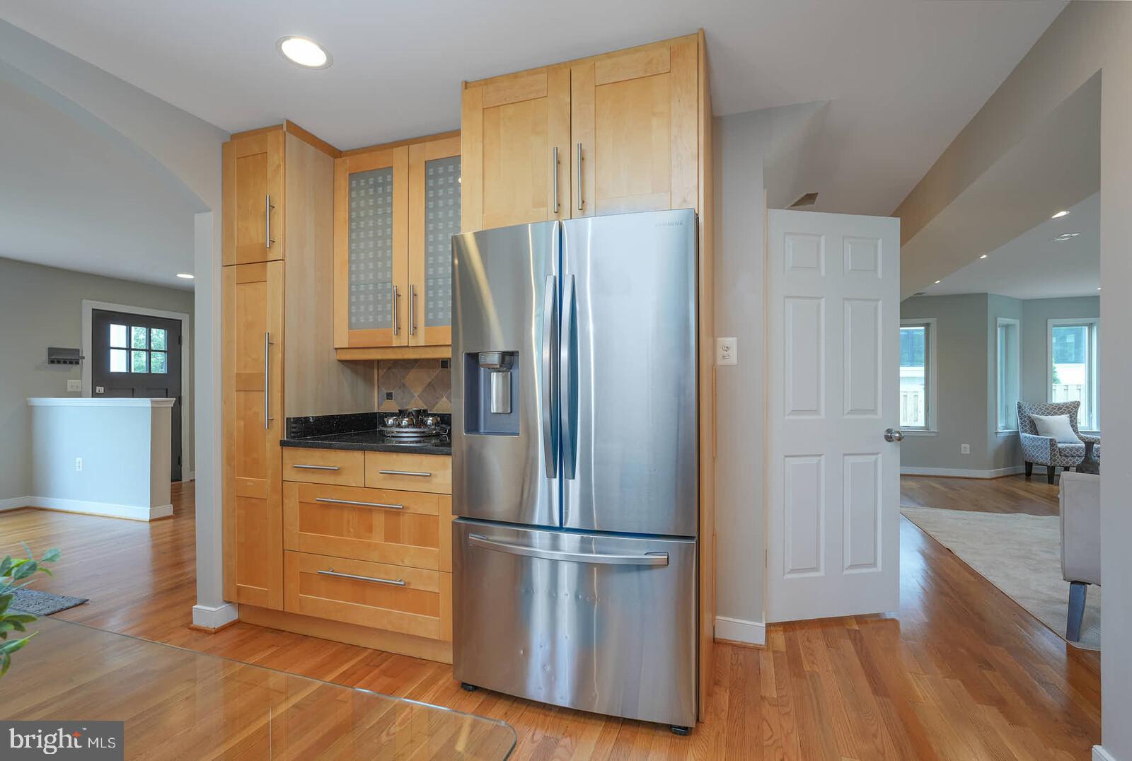 VIENNA WOODS - Residential