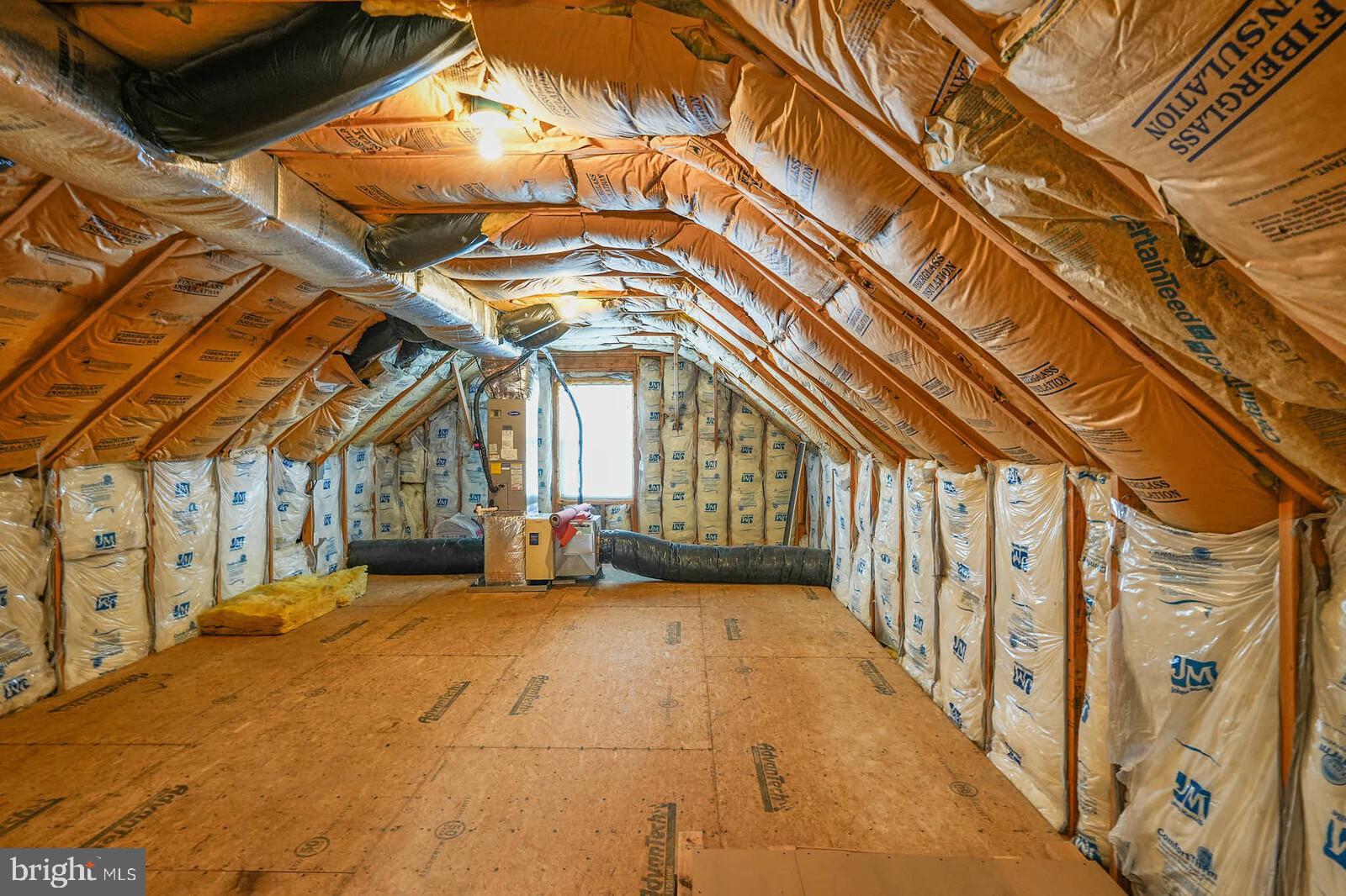 VIENNA WOODS - Residential