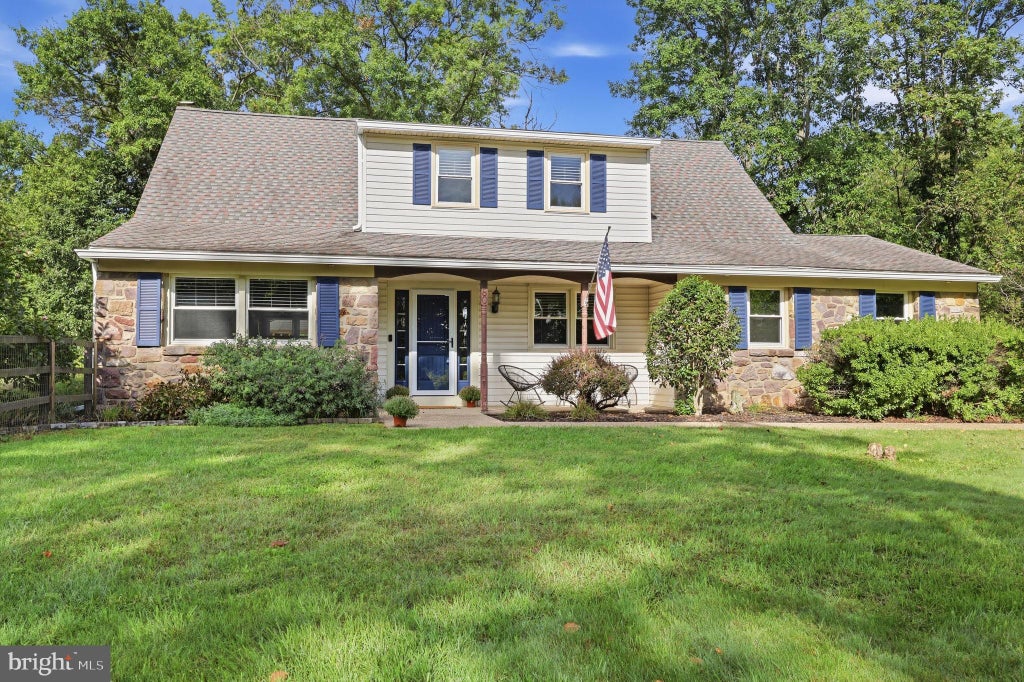 Photo of 980 Pebble Hill Road, DOYLESTOWN, PA 18901 (MLS # PABU2131920)