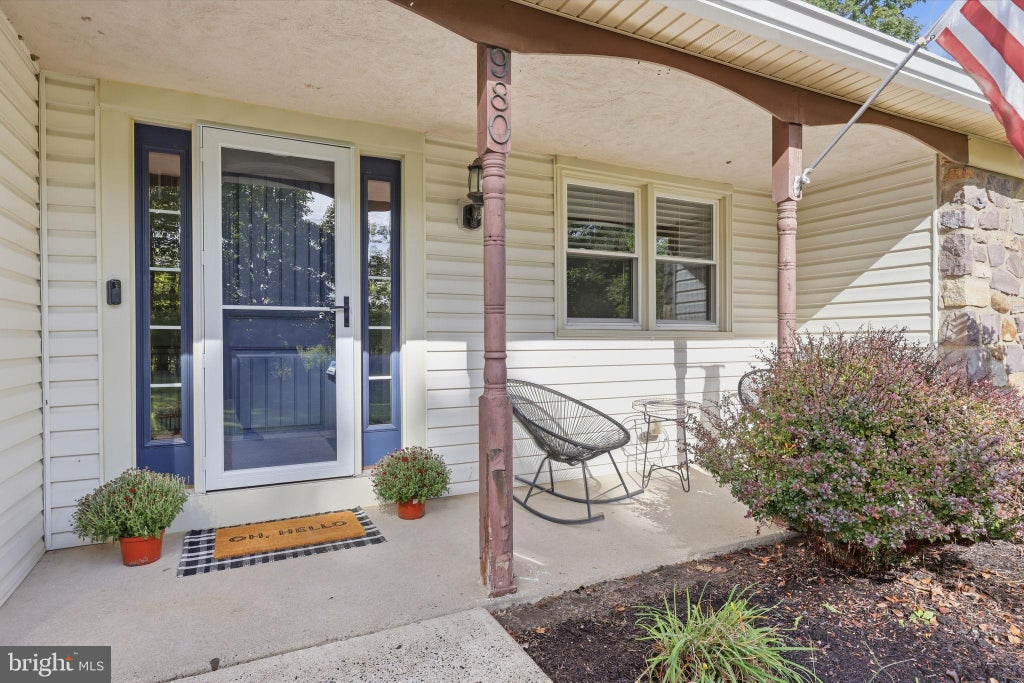 Photo of 980 Pebble Hill Road, DOYLESTOWN, PA 18901 (MLS # PABU2131920)