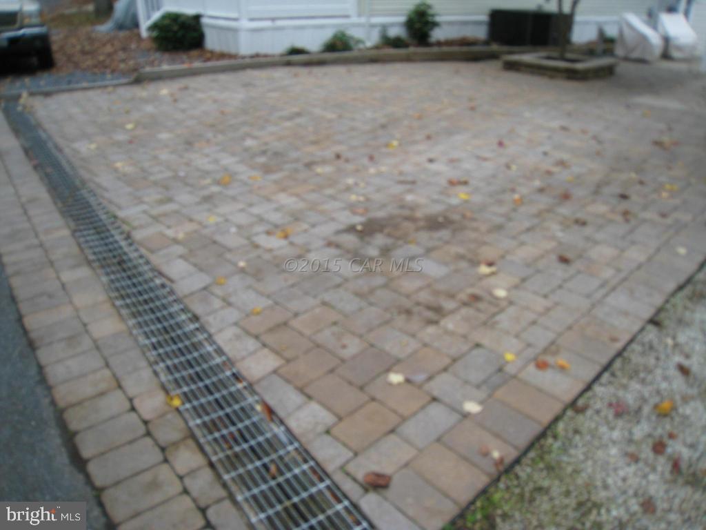 WHITE HORSE PARK II - Residential