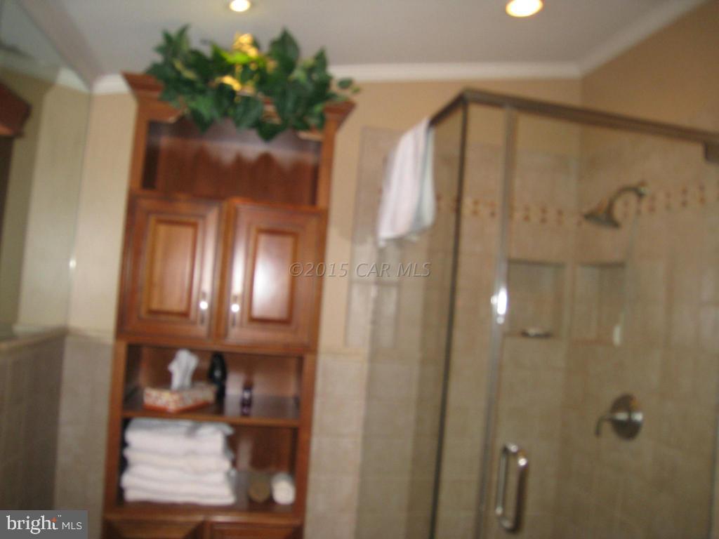 WHITE HORSE PARK II - Residential