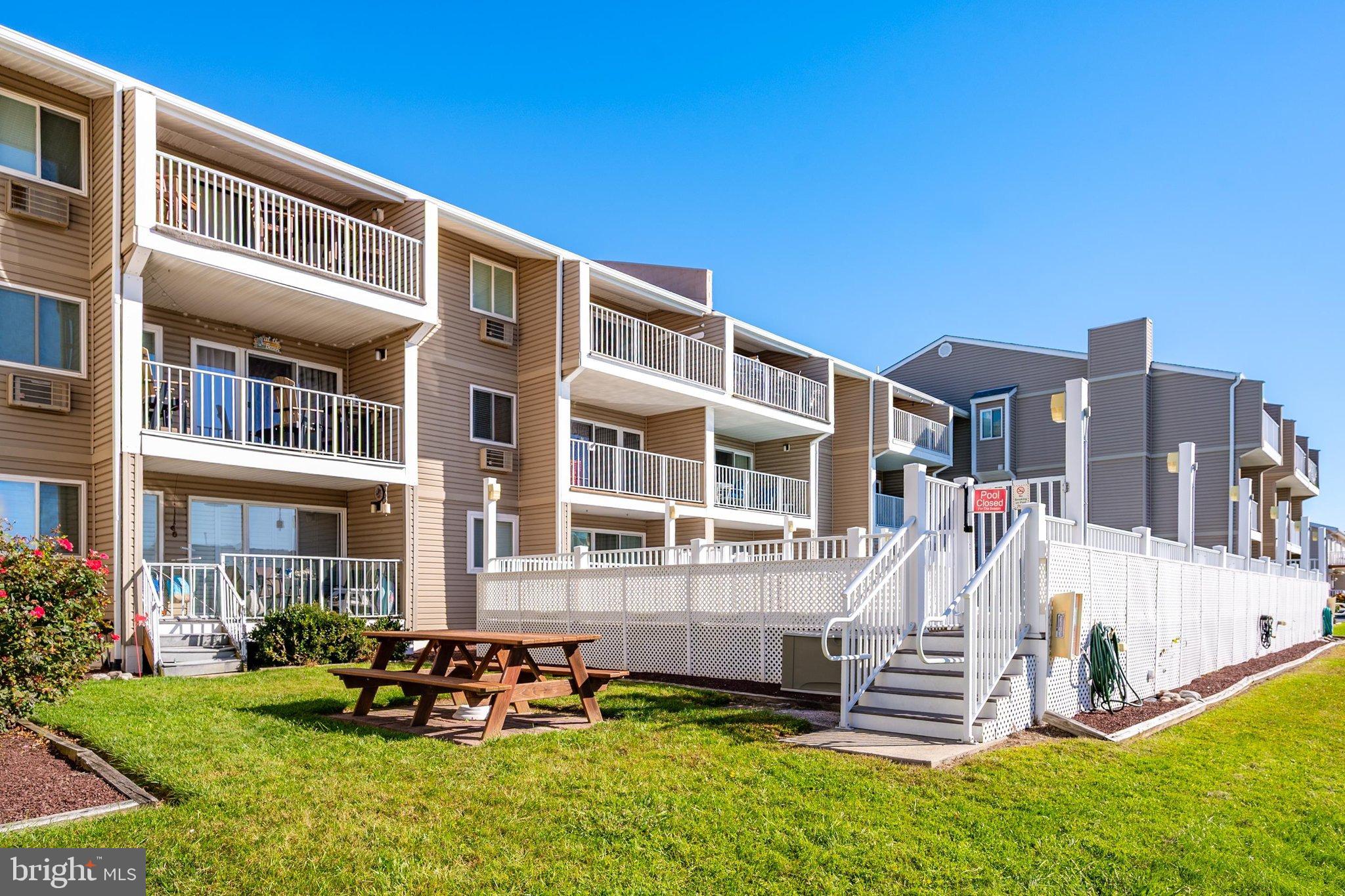 731 MOORING ROAD 205